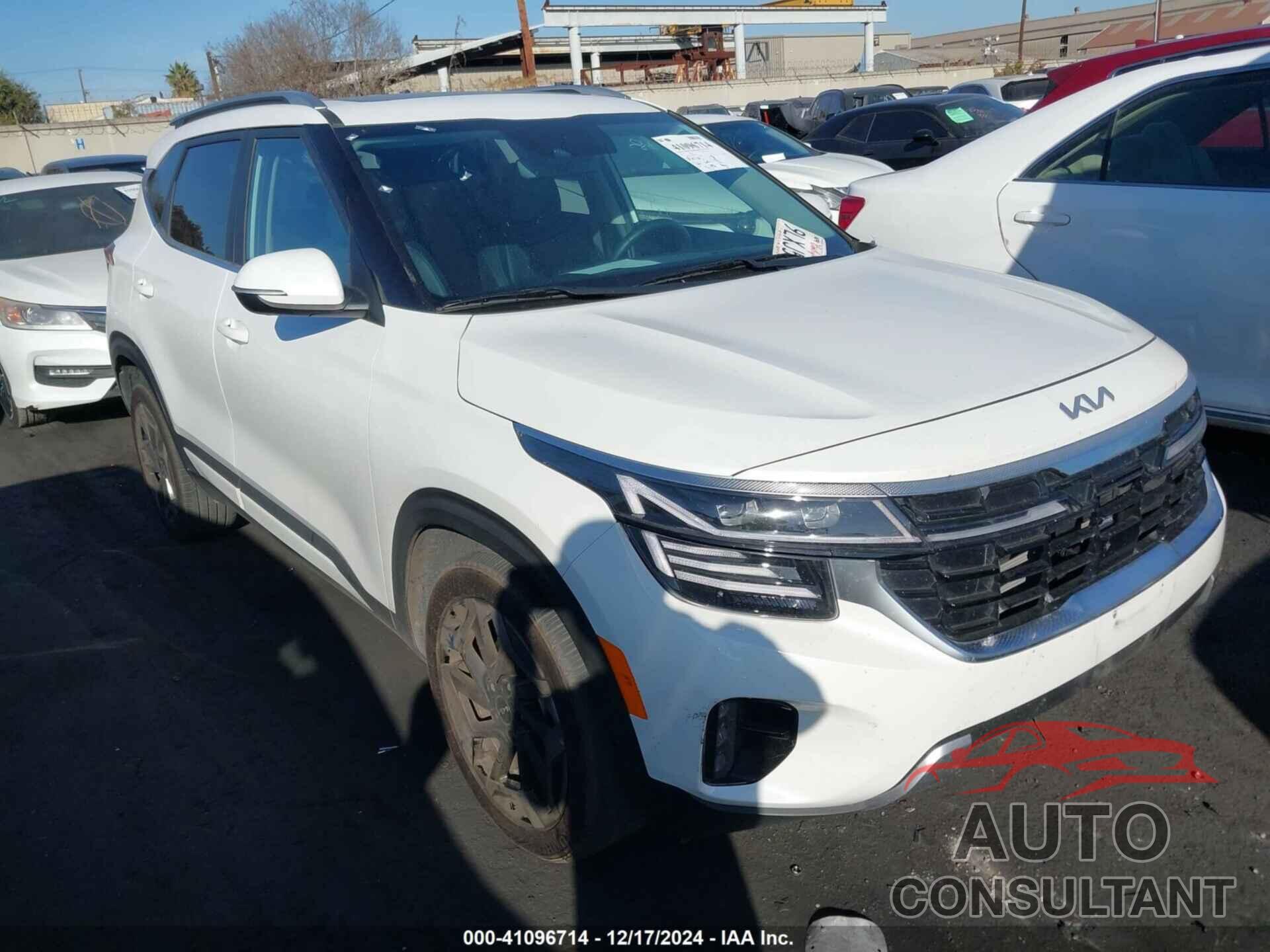 KIA SELTOS 2024 - KNDETCA77R7622304