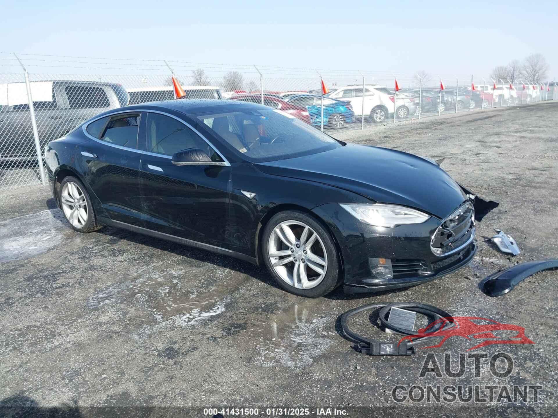 TESLA MODEL S 2015 - 5YJSA1E24FF118777
