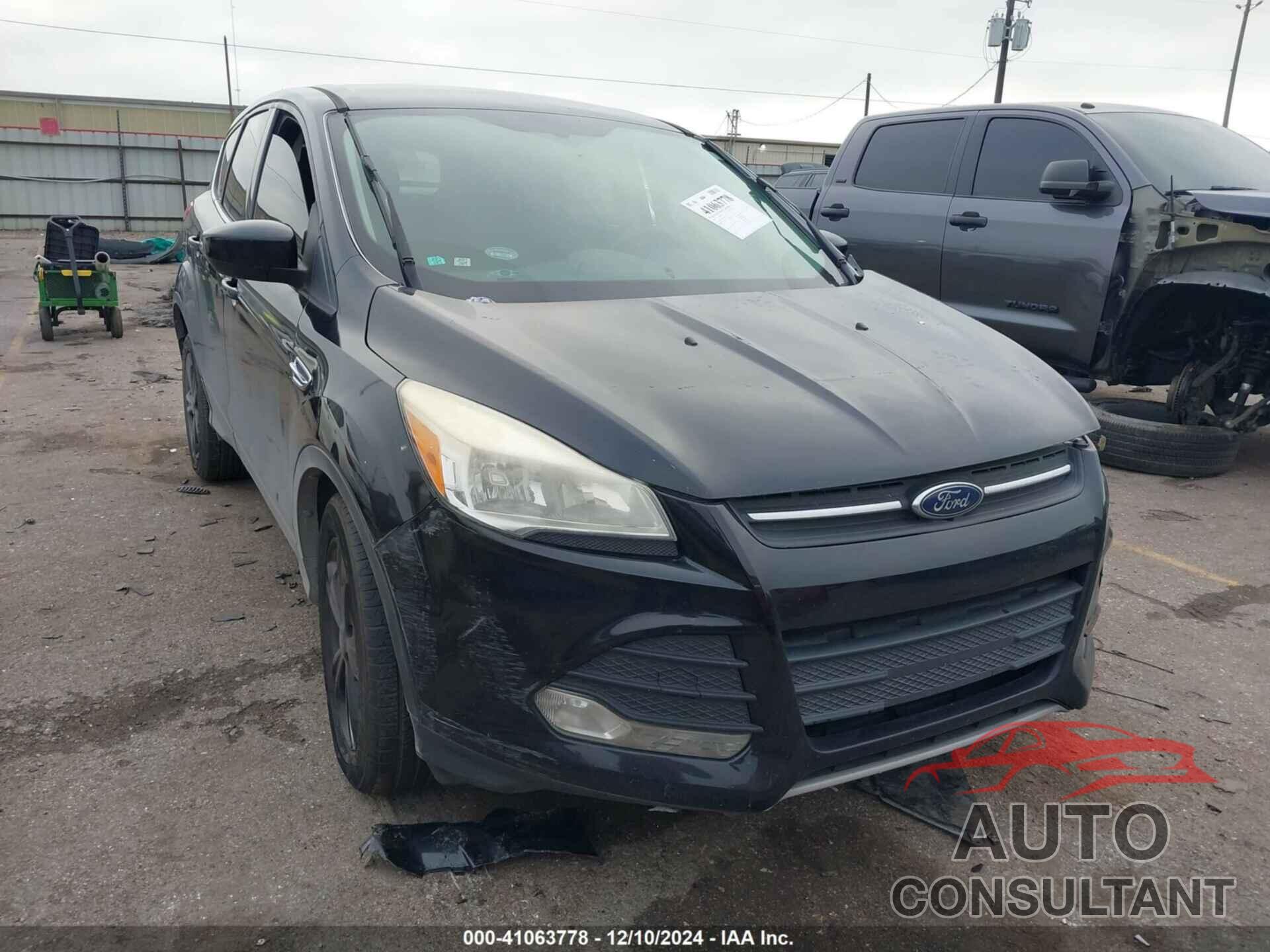 FORD ESCAPE 2014 - 1FMCU0GX8EUA20920