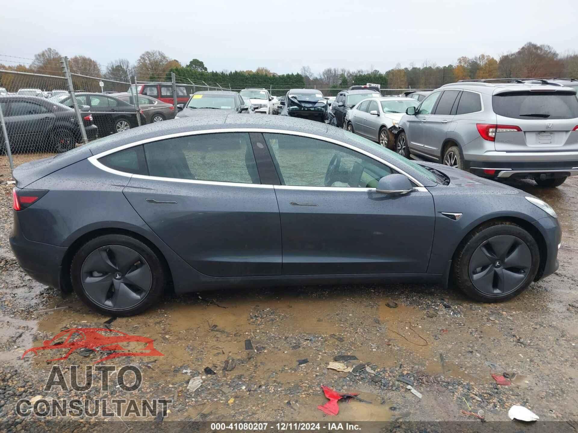 TESLA MODEL 3 2019 - 5YJ3E1EB1KF510375