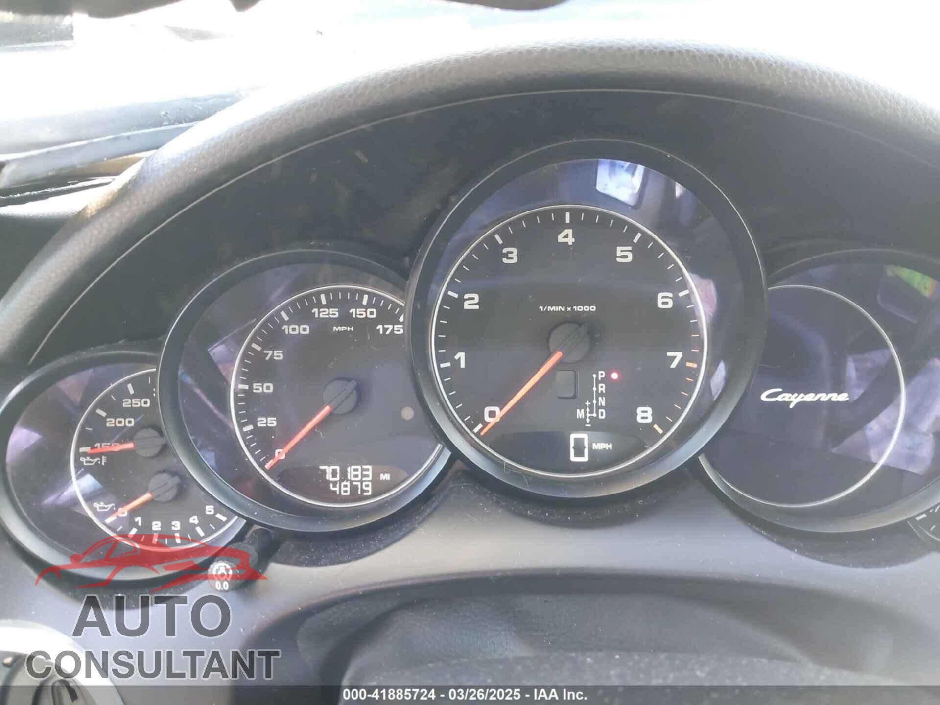 PORSCHE CAYENNE 2018 - WP1AA2A24JKA02500