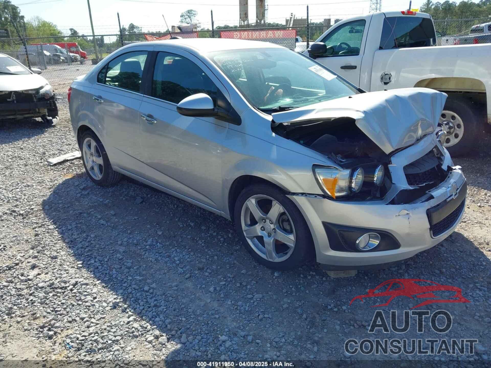 CHEVROLET SONIC 2016 - 1G1JE5SB0G4137727