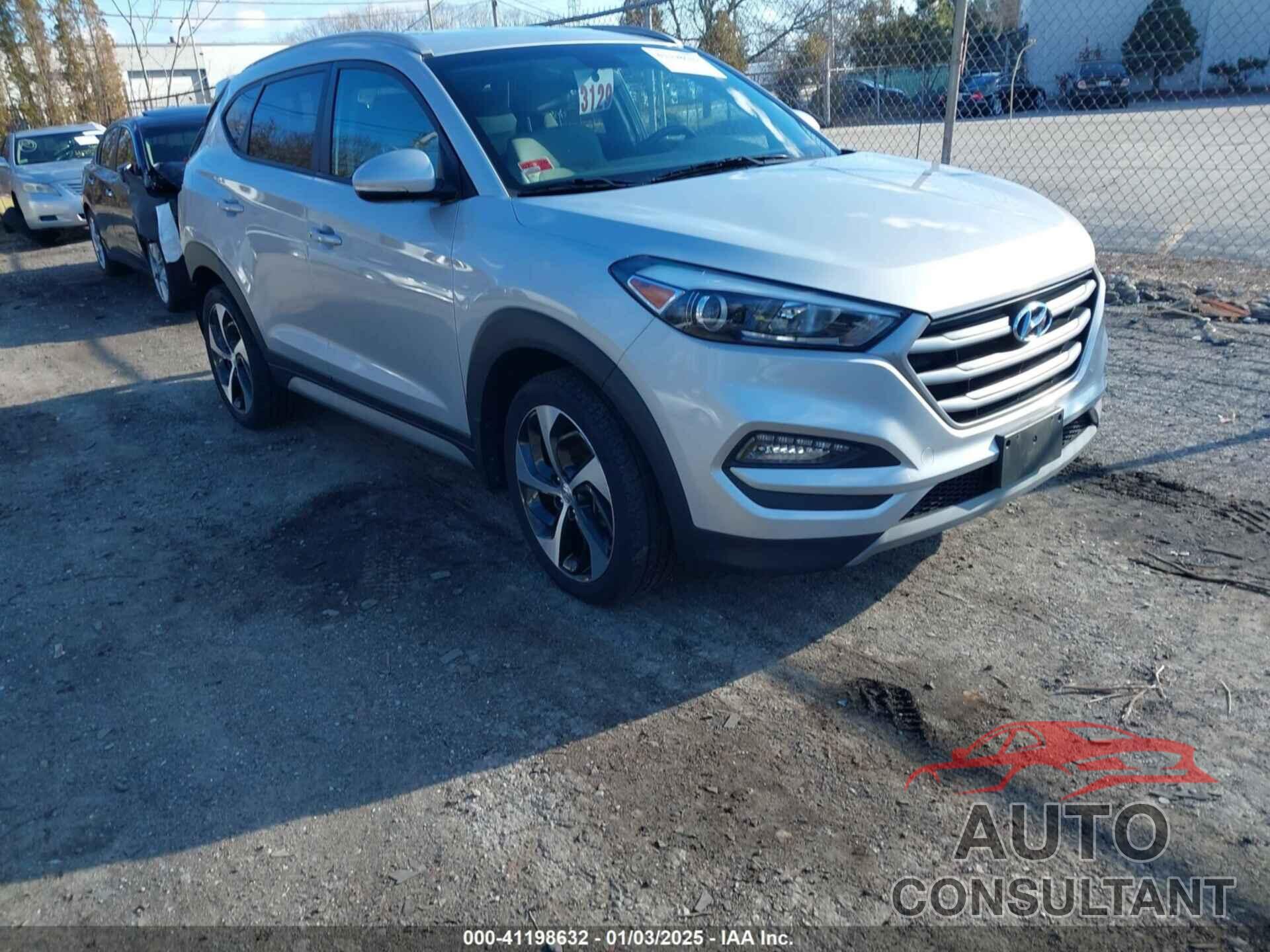 HYUNDAI TUCSON 2018 - KM8J3CAL2JU755467