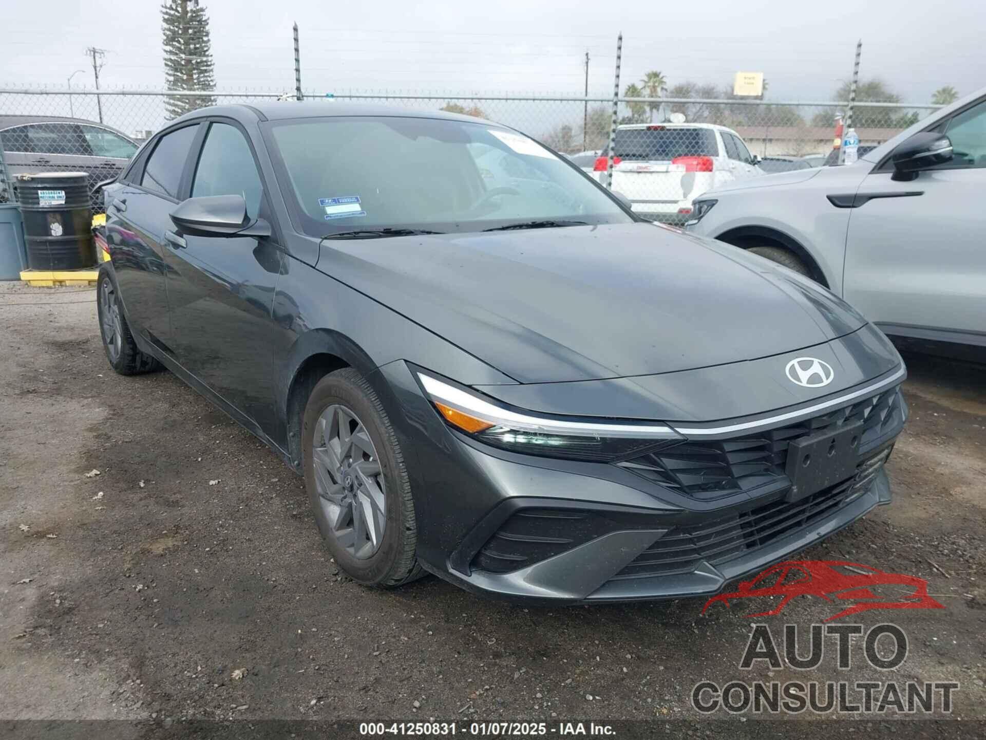 HYUNDAI ELANTRA 2024 - KMHLM4DG4RU805095