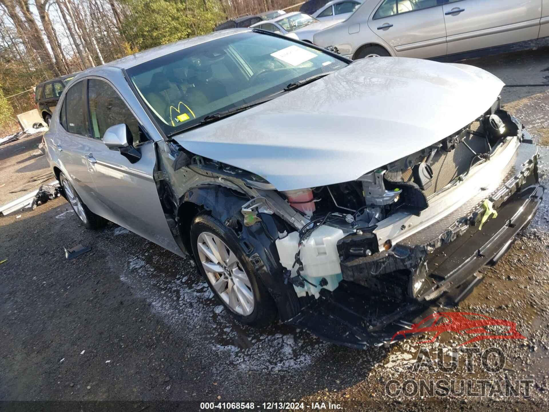 TOYOTA CAMRY 2019 - 4T1B11HKXKU681325
