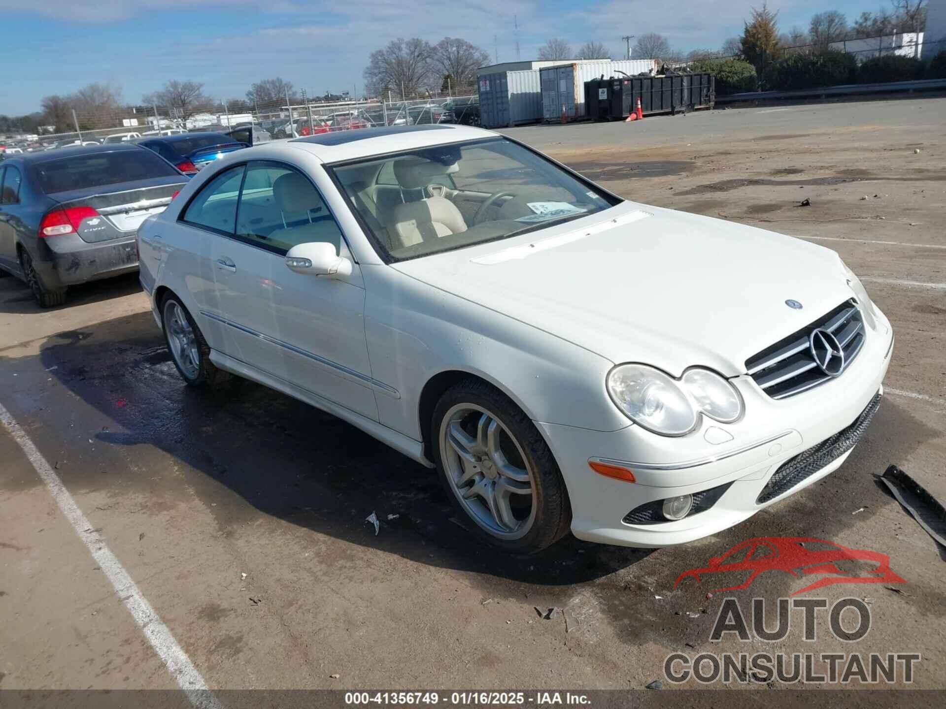 MERCEDES-BENZ CLK 550 2009 - WDBTJ72H29F266229