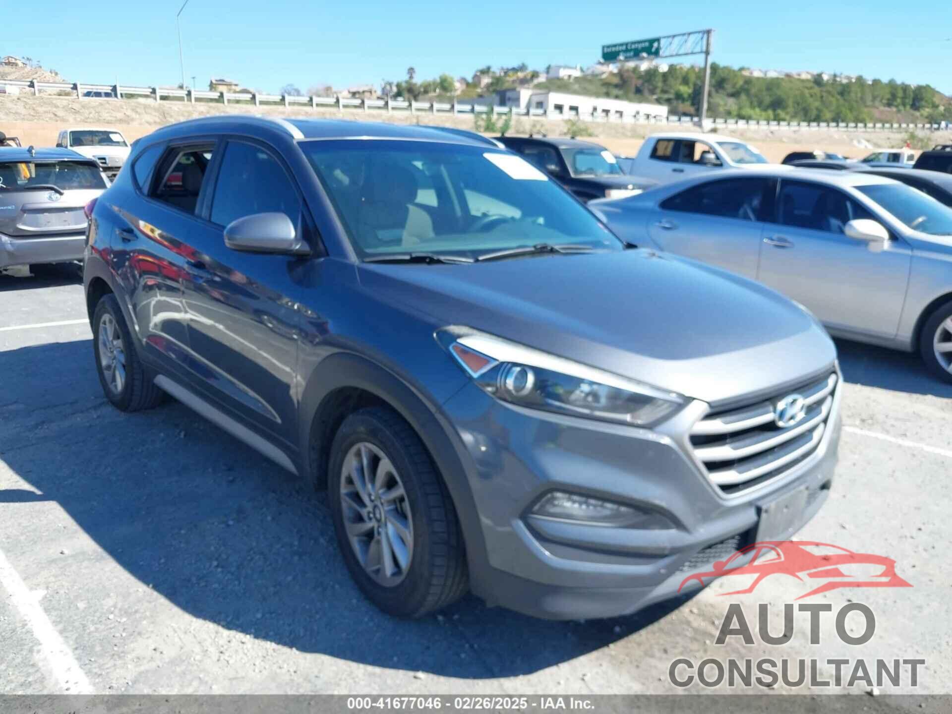 HYUNDAI TUCSON 2018 - KM8J3CA42JU618764