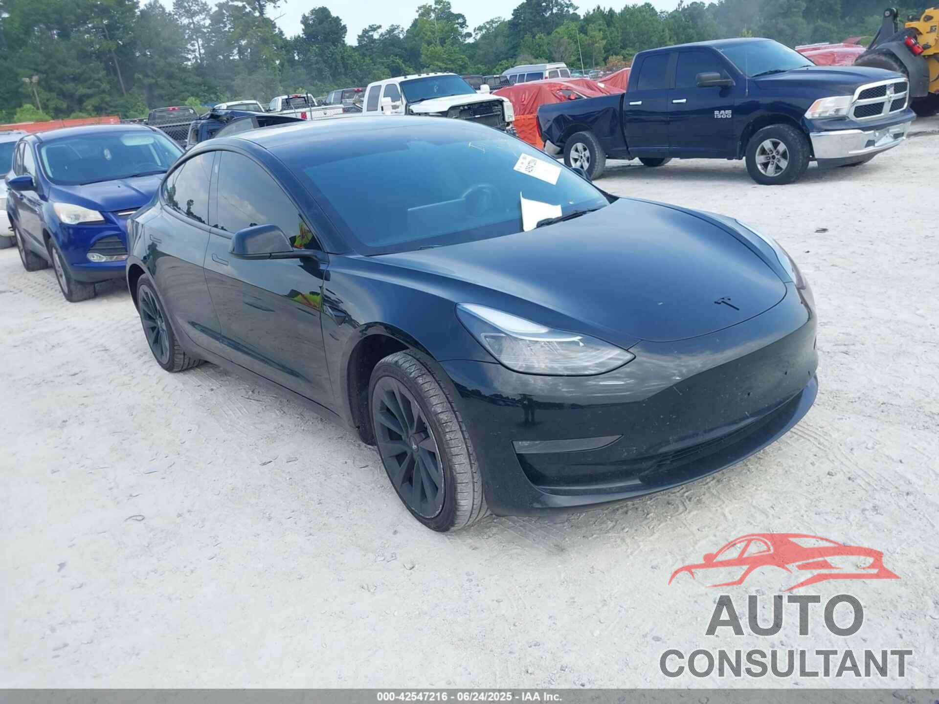 TESLA MODEL 3 2022 - 5YJ3E1EB1NF190415