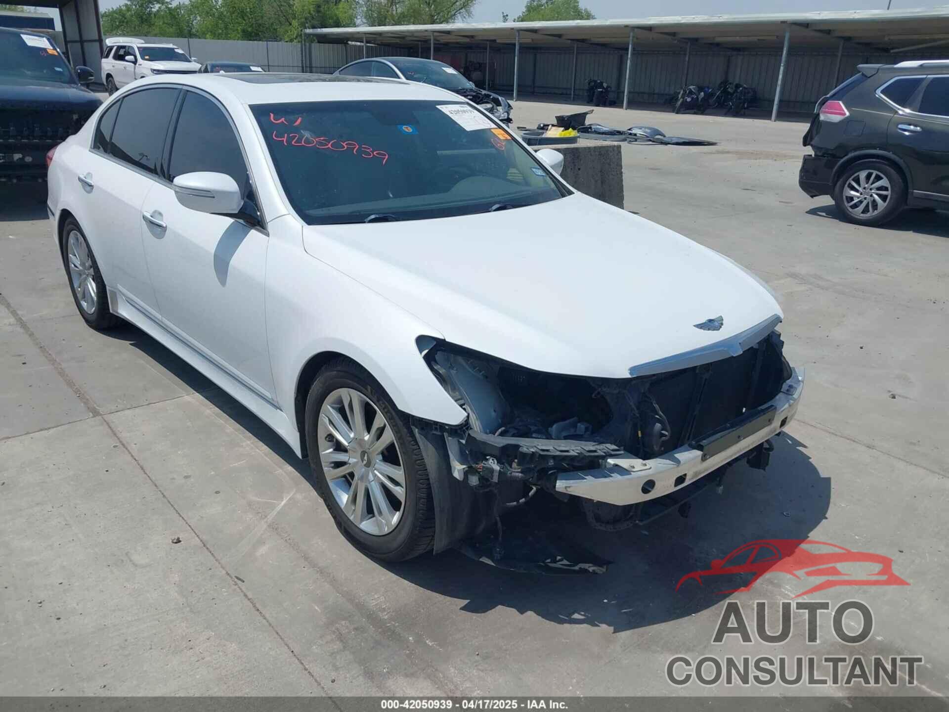 HYUNDAI GENESIS 2013 - KMHGC4DD7DU258360