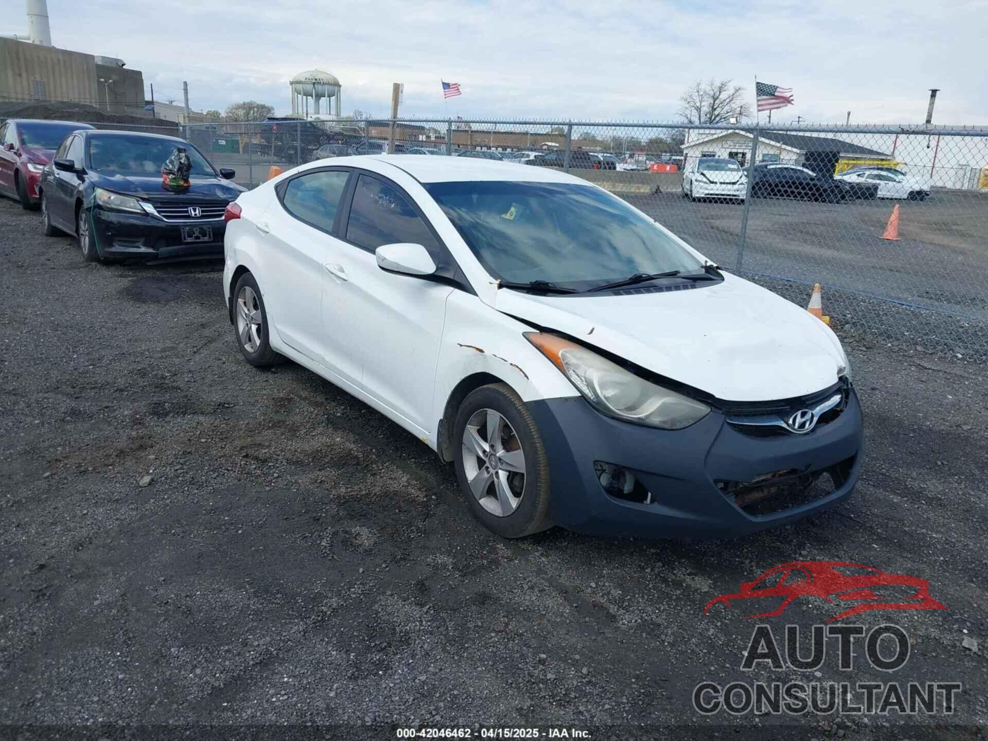 HYUNDAI ELANTRA 2013 - 5NPDH4AE7DH453651