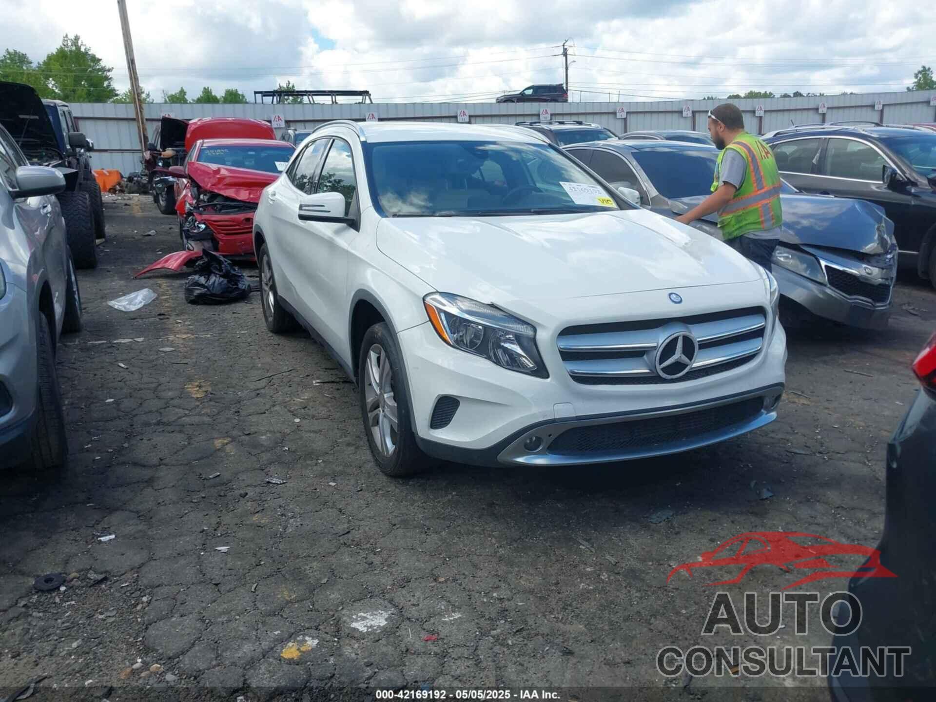 MERCEDES-BENZ GLA 250 2016 - WDCTG4EBXGJ206077