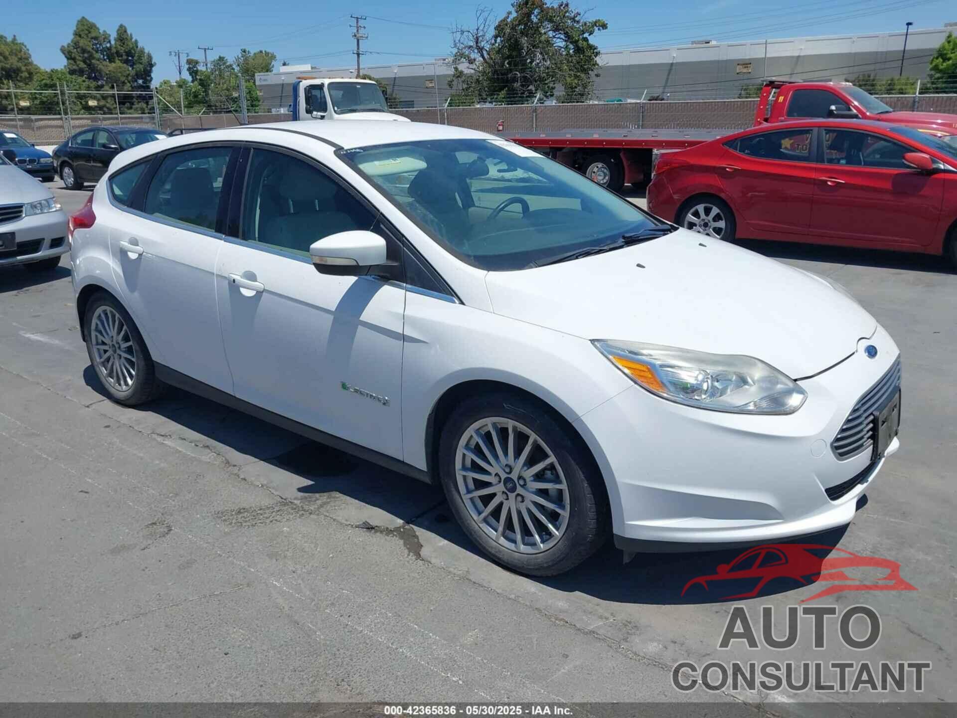 FORD FOCUS ELECTRIC 2014 - 1FADP3R42EL393337