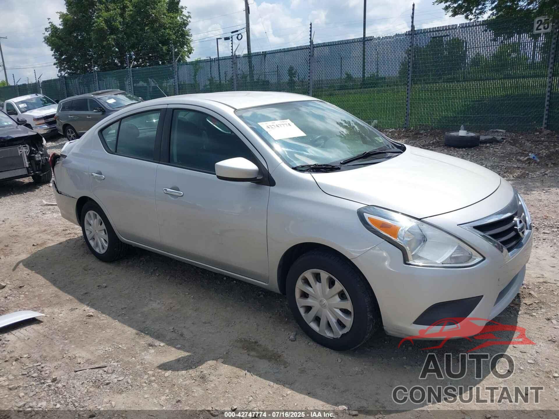 NISSAN VERSA 2017 - 3N1CN7AP3HL815782