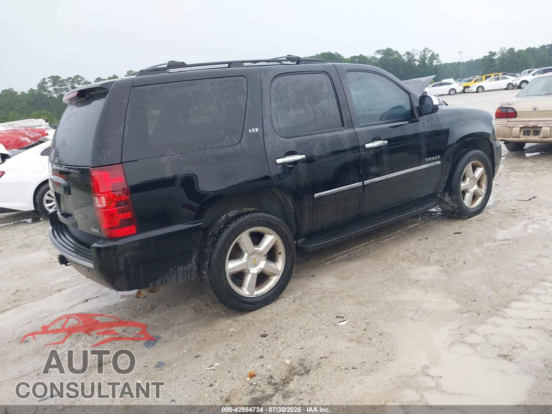 CHEVROLET TAHOE 2011 - 1GNSCCE00BR206838