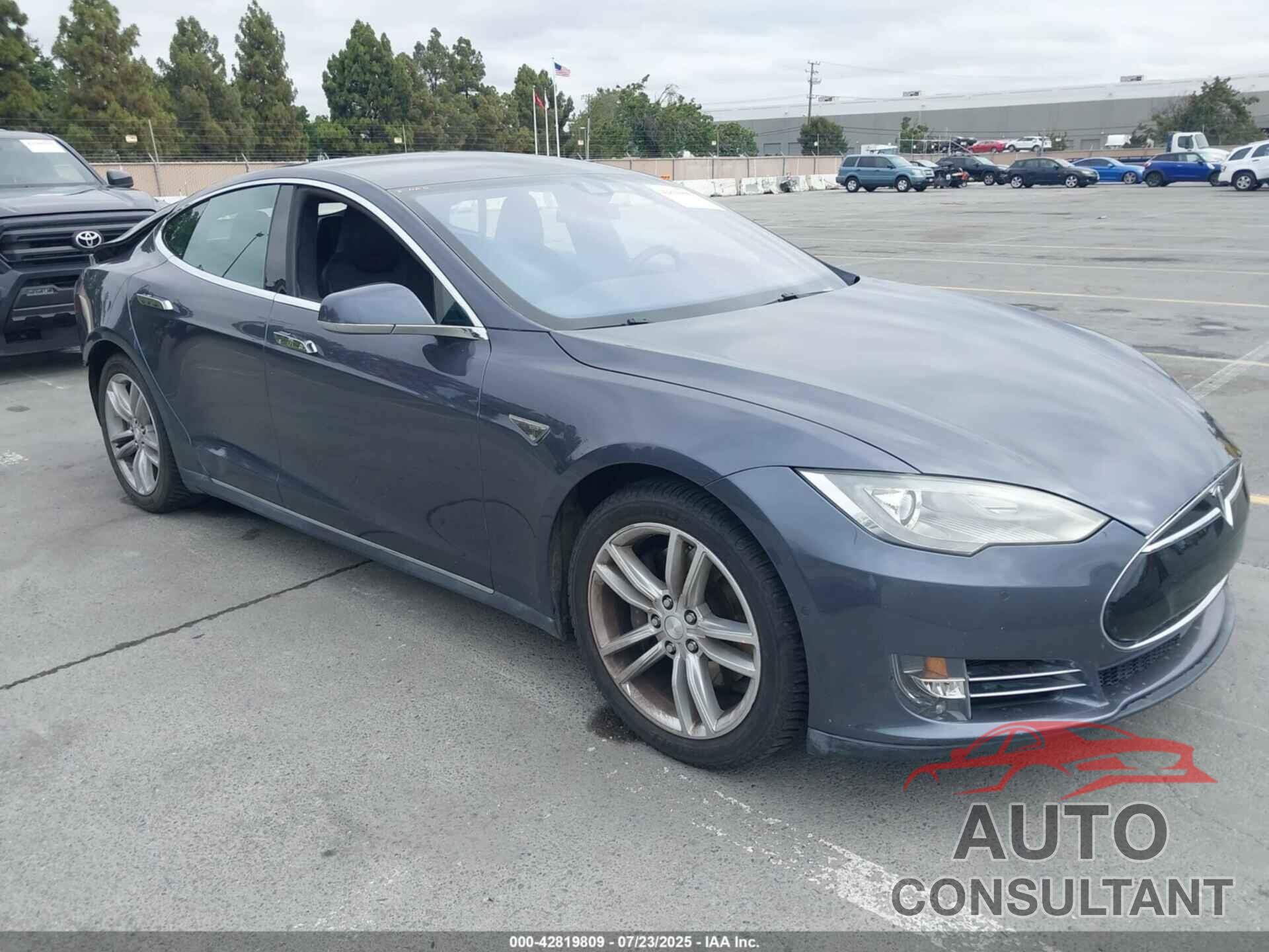 TESLA MODEL S 2014 - 5YJSA1H16EFP67644
