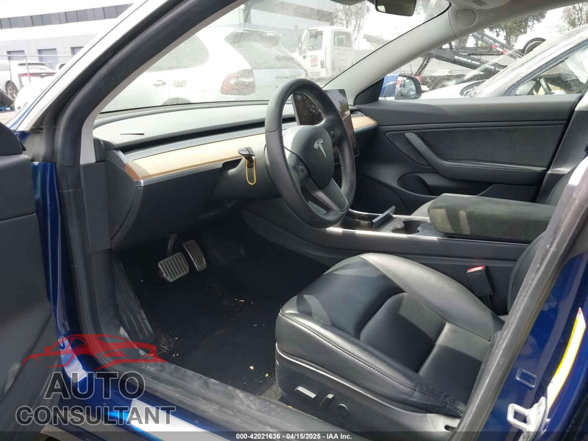 TESLA MODEL 3 2019 - 5YJ3E1EB3KF437073