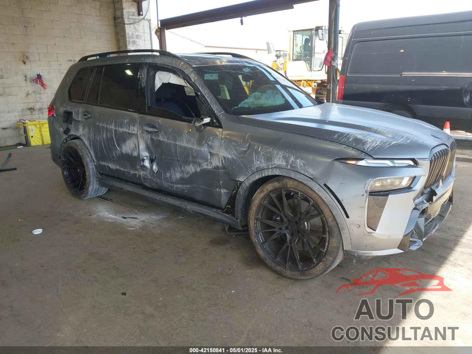 BMW X7 2025 - 5UX23EM08S9X77529