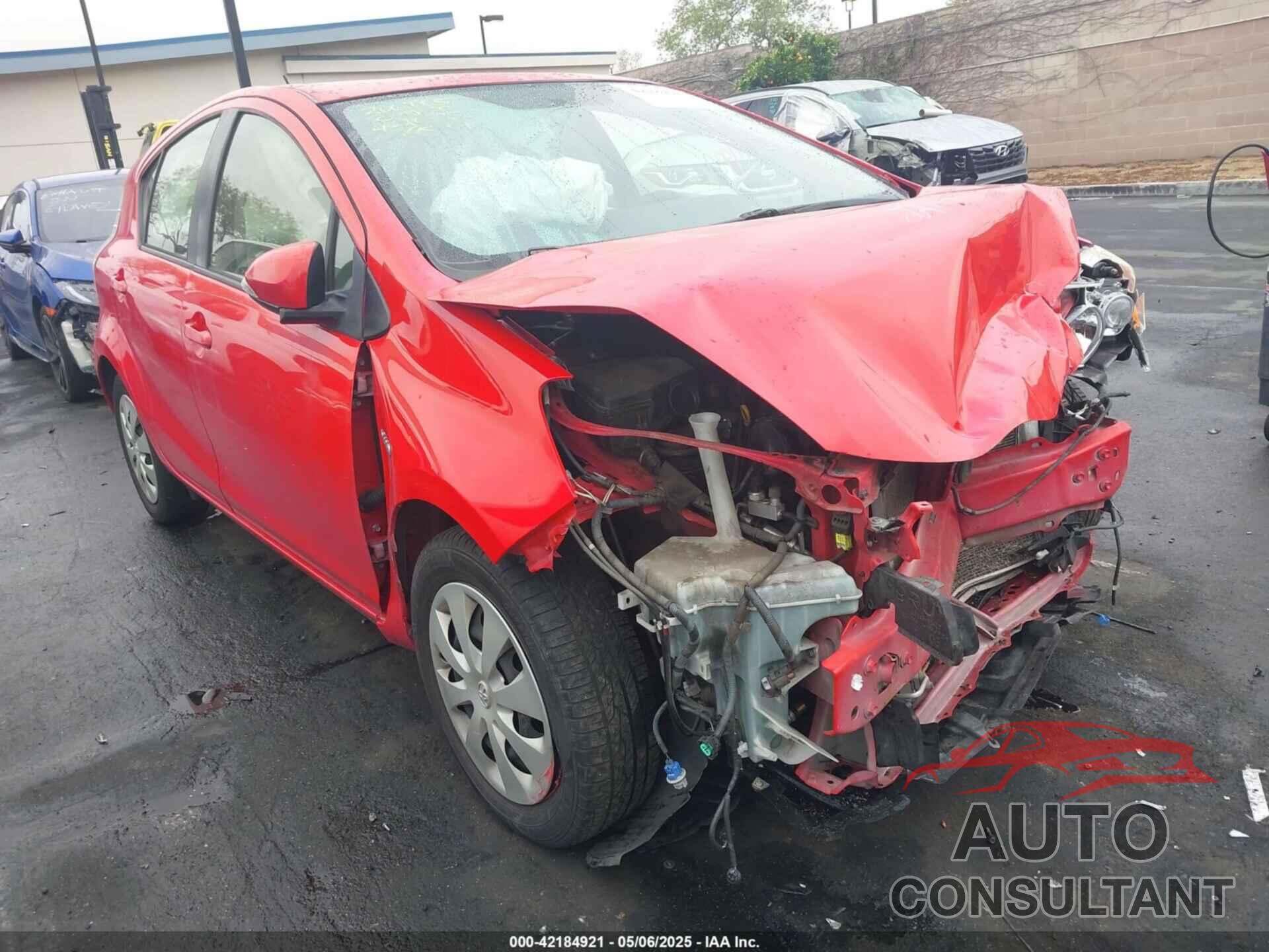 TOYOTA PRIUS C 2014 - JTDKDTB30E1075448