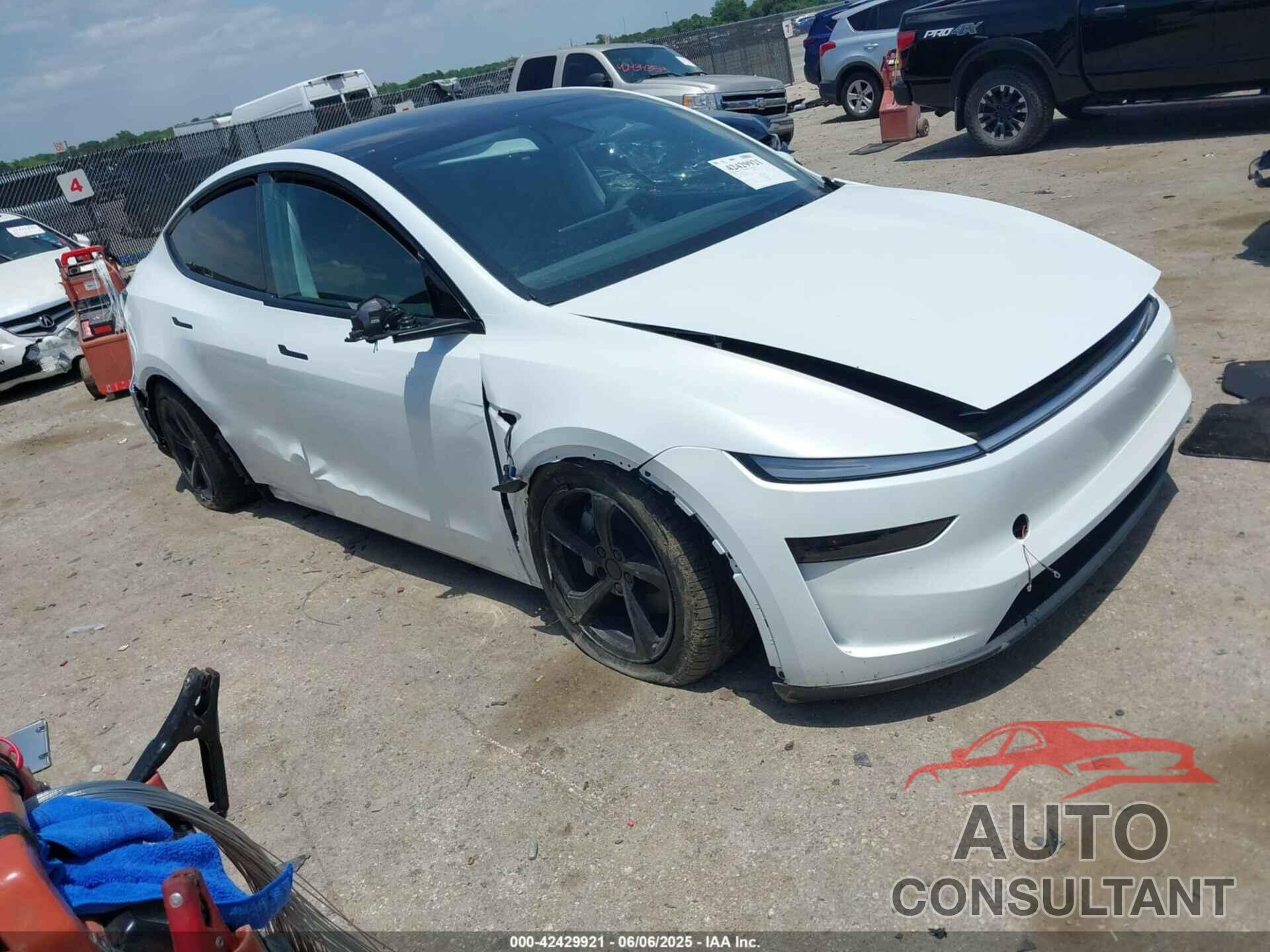TESLA MODEL Y 2026 - 7SAYGDEE7TA393981