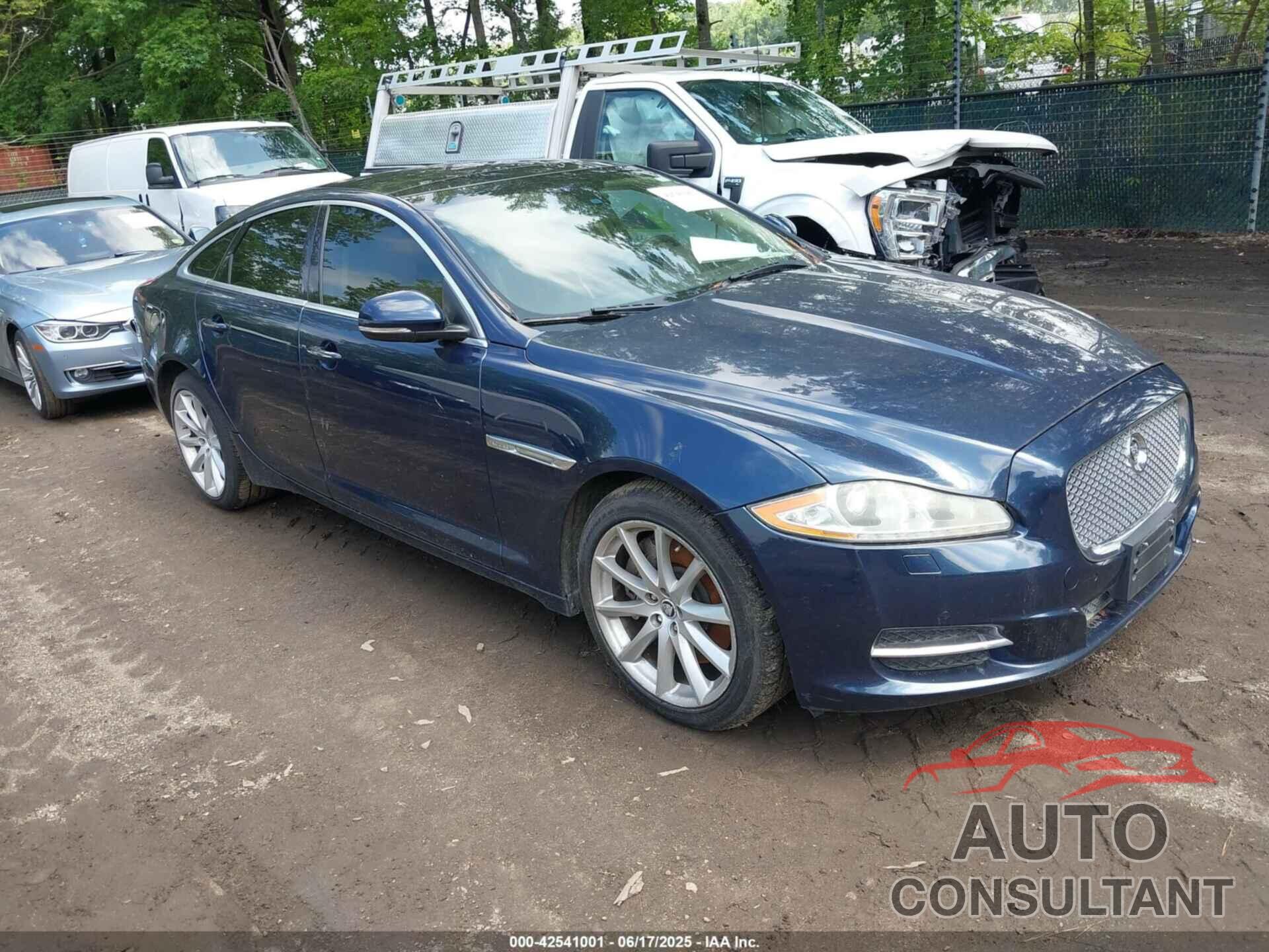 JAGUAR XJ 2011 - SAJWA1CBXBLV04536