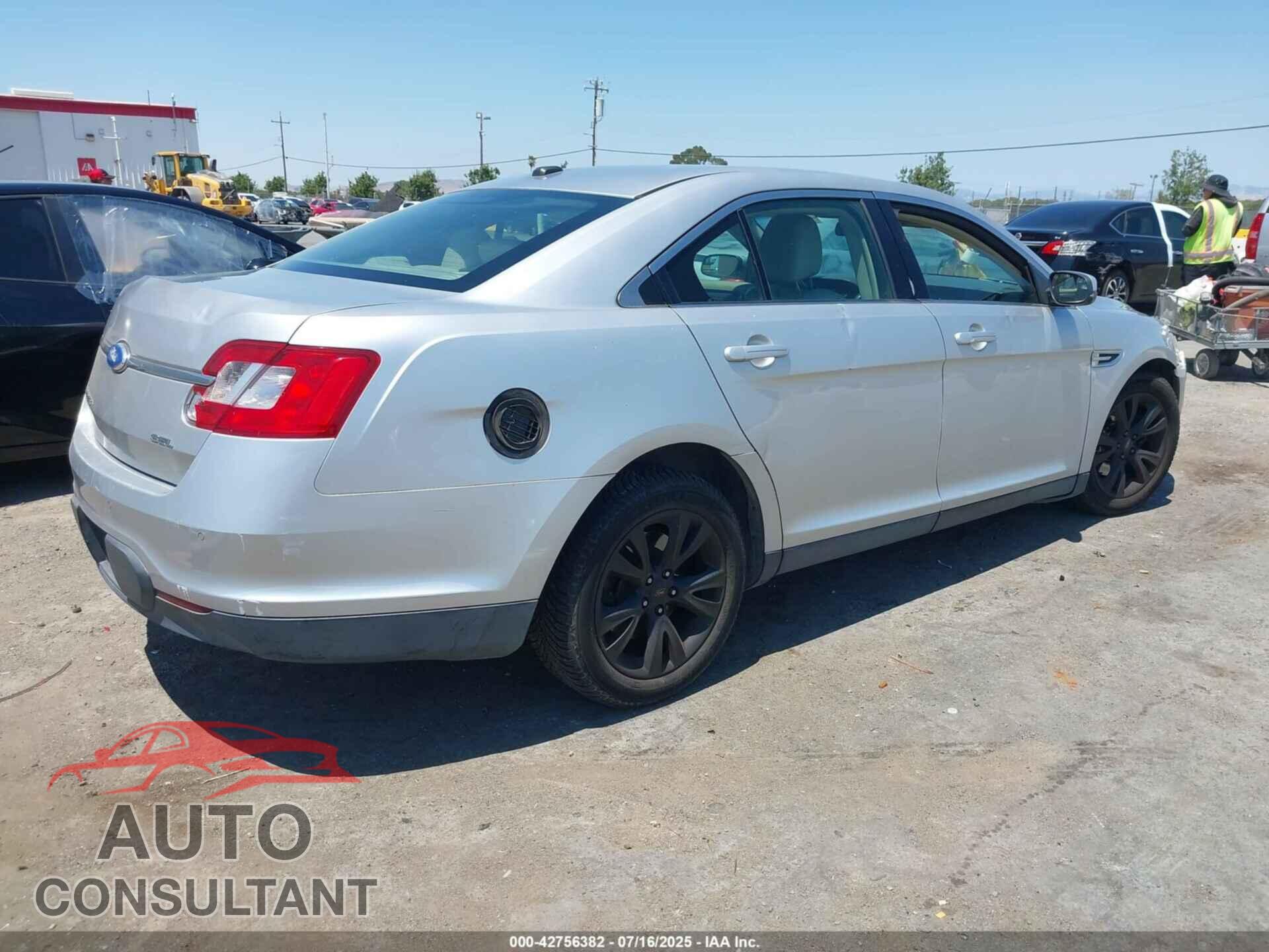 FORD TAURUS 2012 - 1FAHP2EW2CG139362