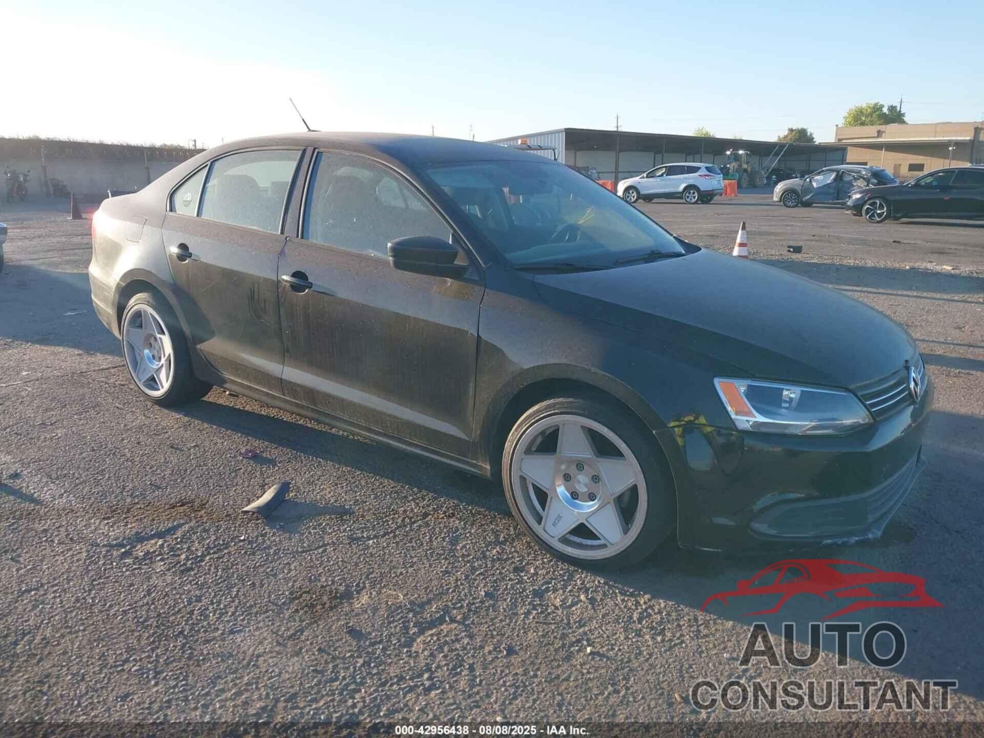 VOLKSWAGEN JETTA 2013 - 3VW2K7AJ6DM401393