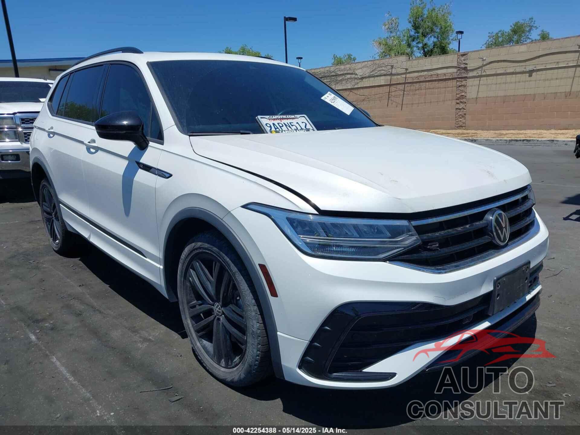 VOLKSWAGEN TIGUAN 2022 - 3VVCB7AX3NM073218