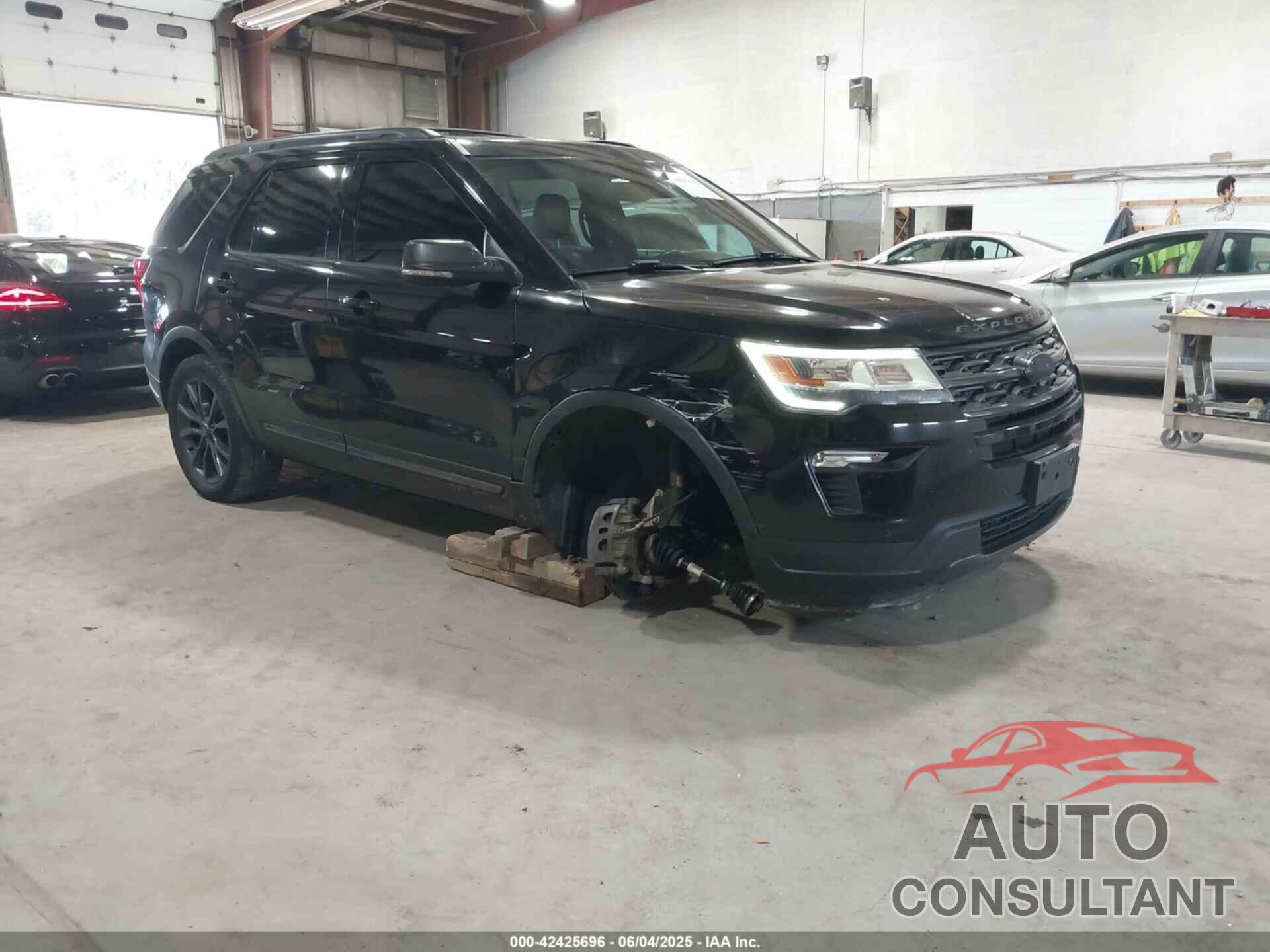 FORD EXPLORER 2018 - 1FM5K7D80JGC32711