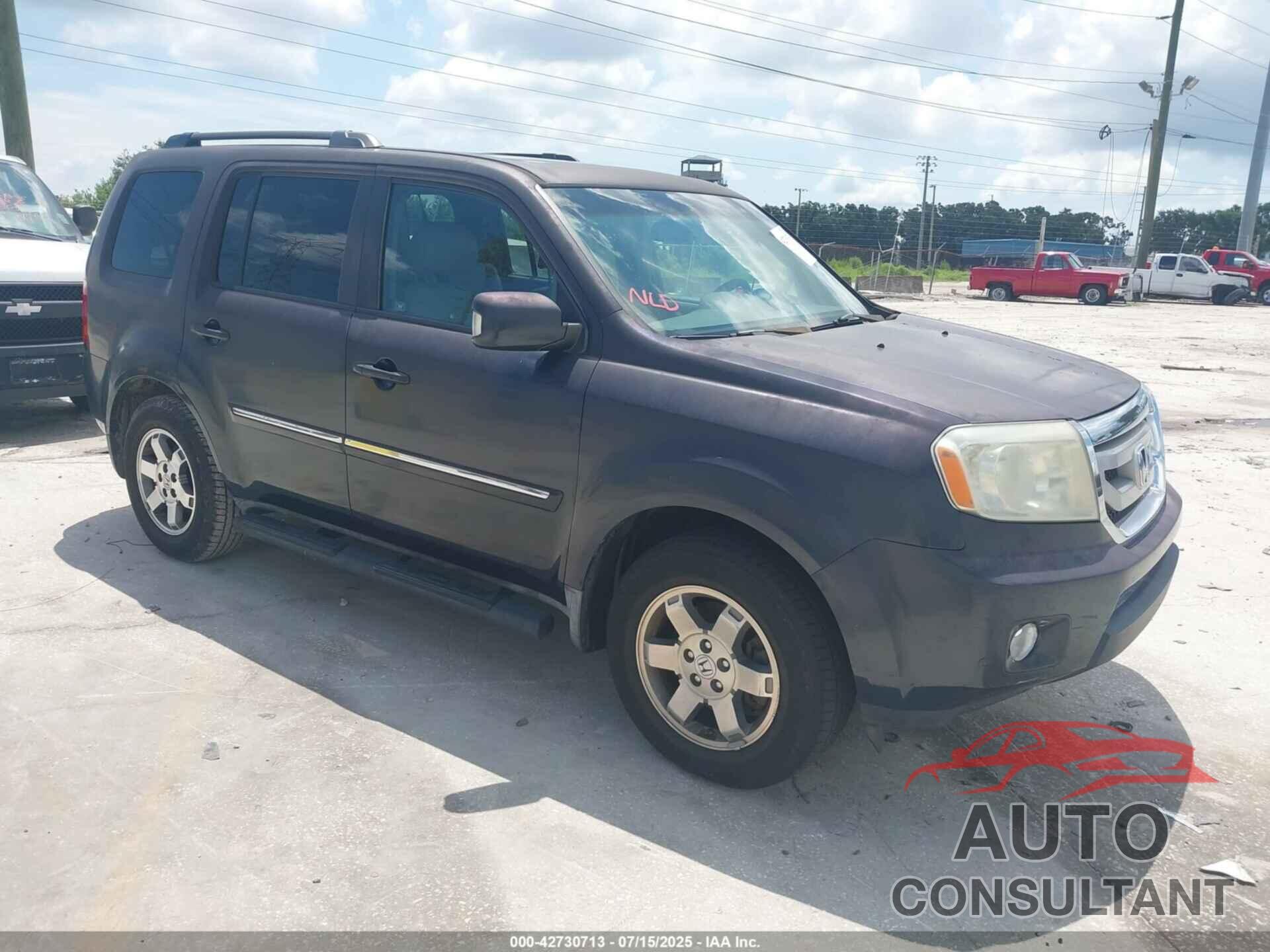 HONDA PILOT 2011 - 5FNYF3H93BB036940