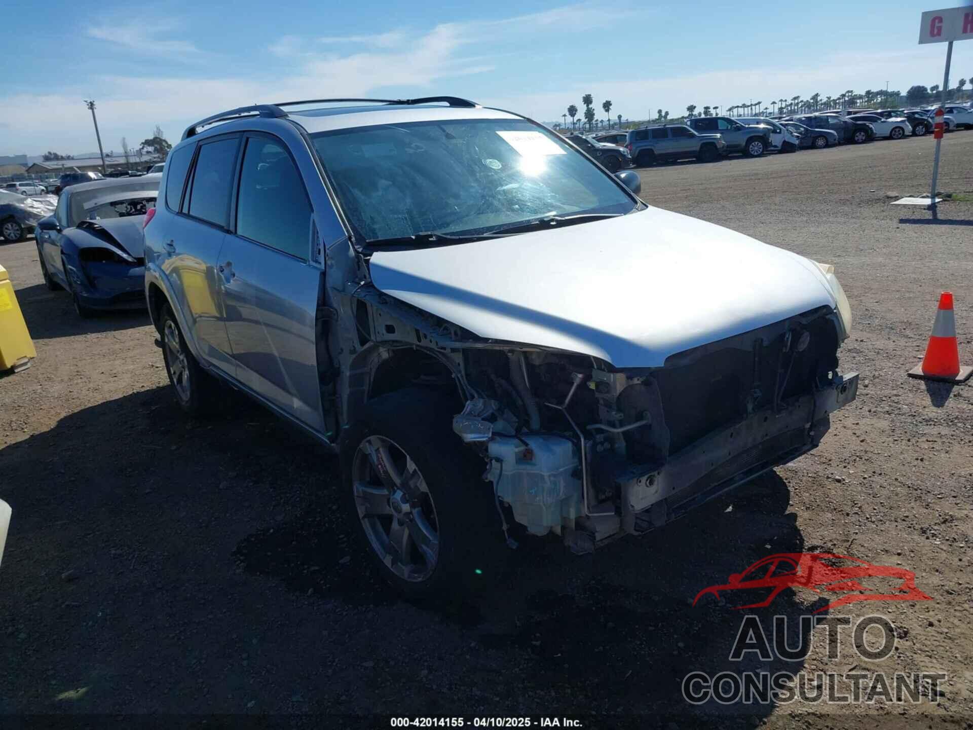 TOYOTA RAV4 2009 - JTMZK32V29D000714