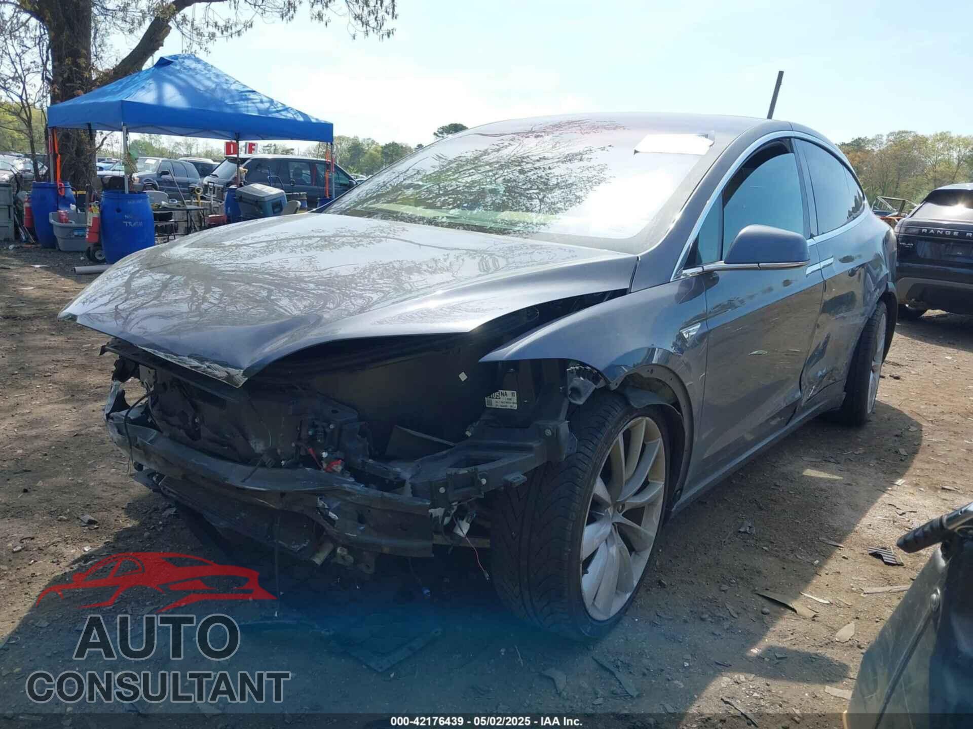 TESLA MODEL X 2016 - 5YJXCBE22GF001996