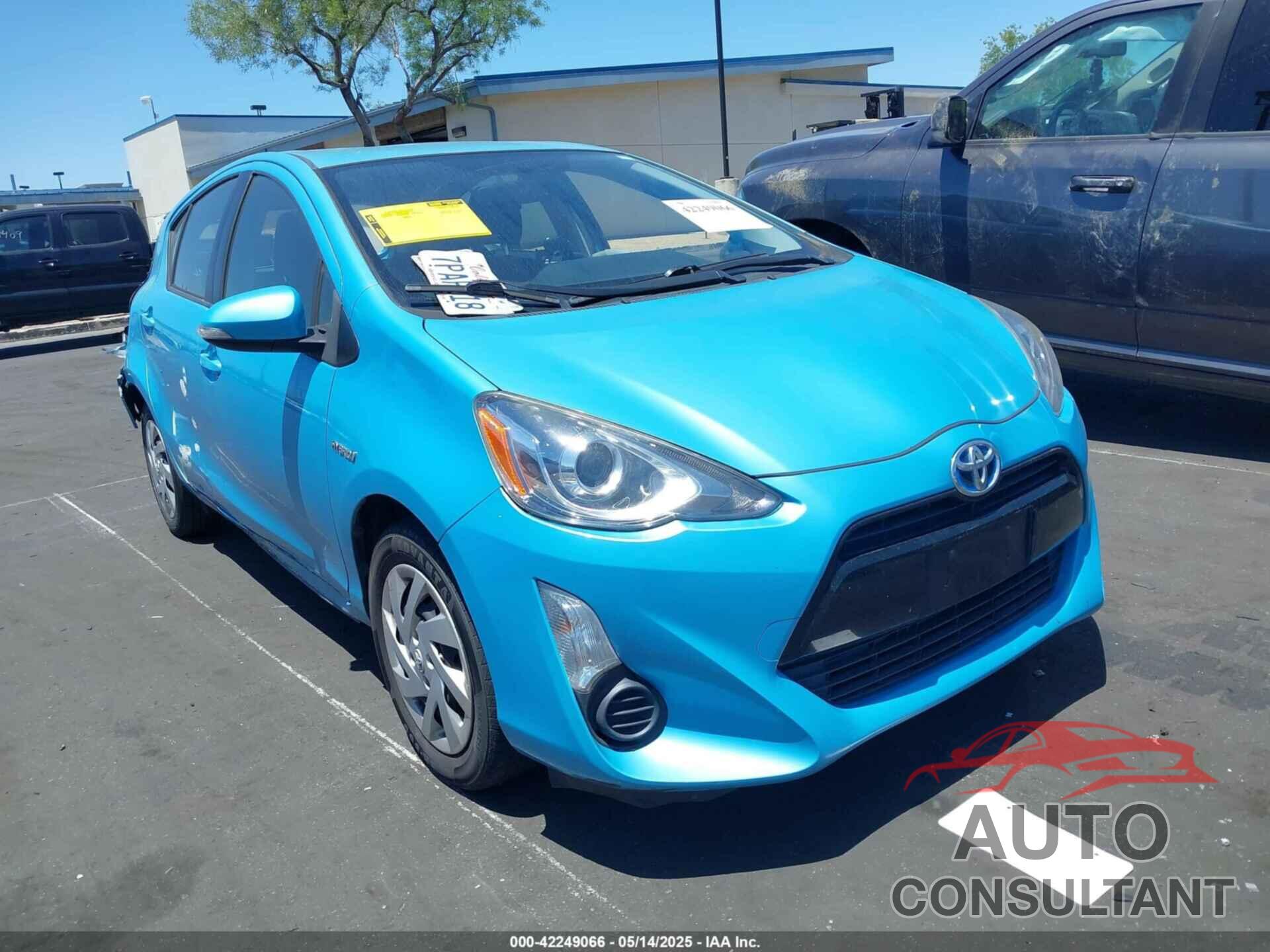 TOYOTA PRIUS C 2015 - JTDKDTB34F1111594