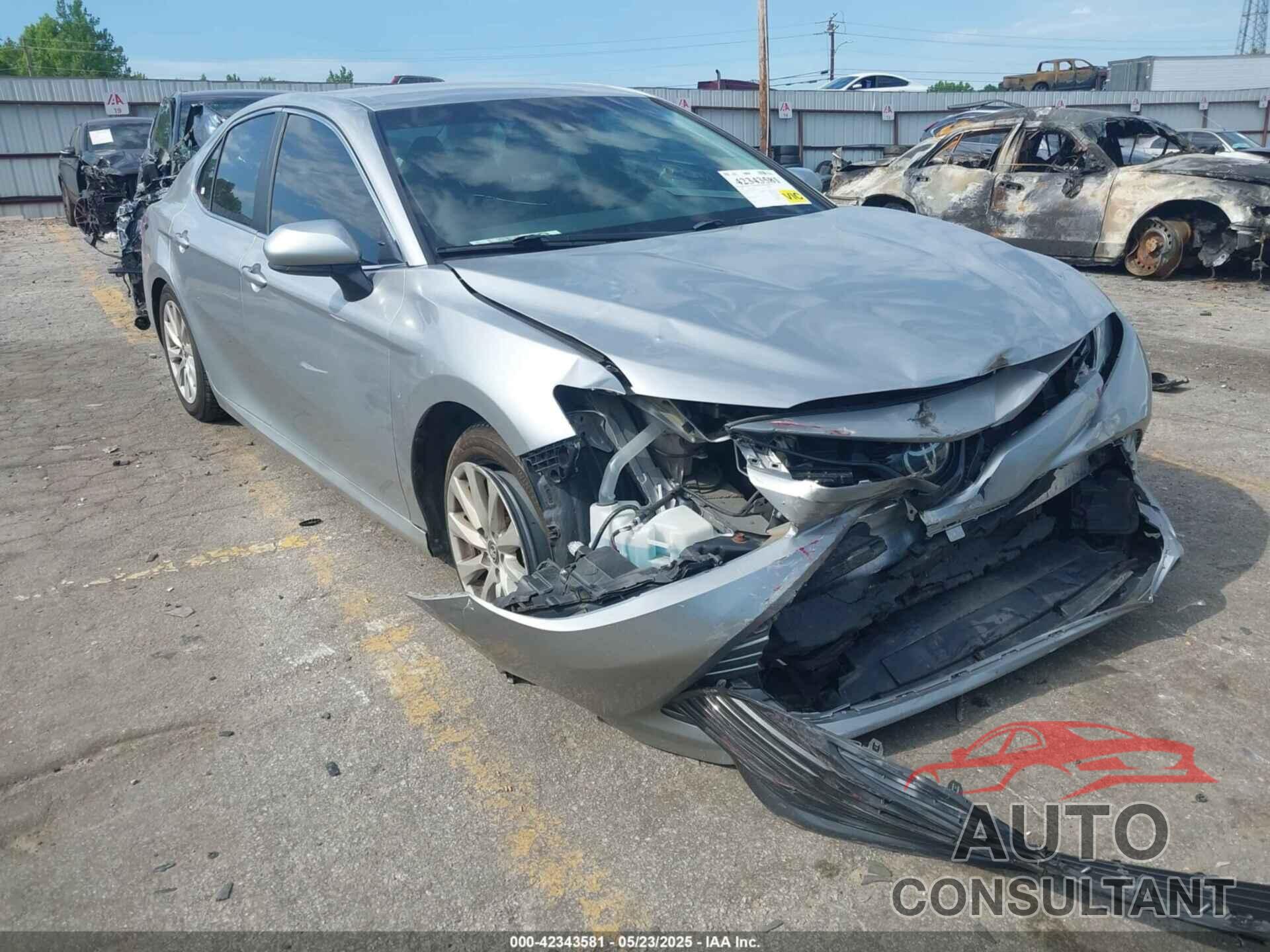 TOYOTA CAMRY 2018 - 4T1B11HK6JU078287