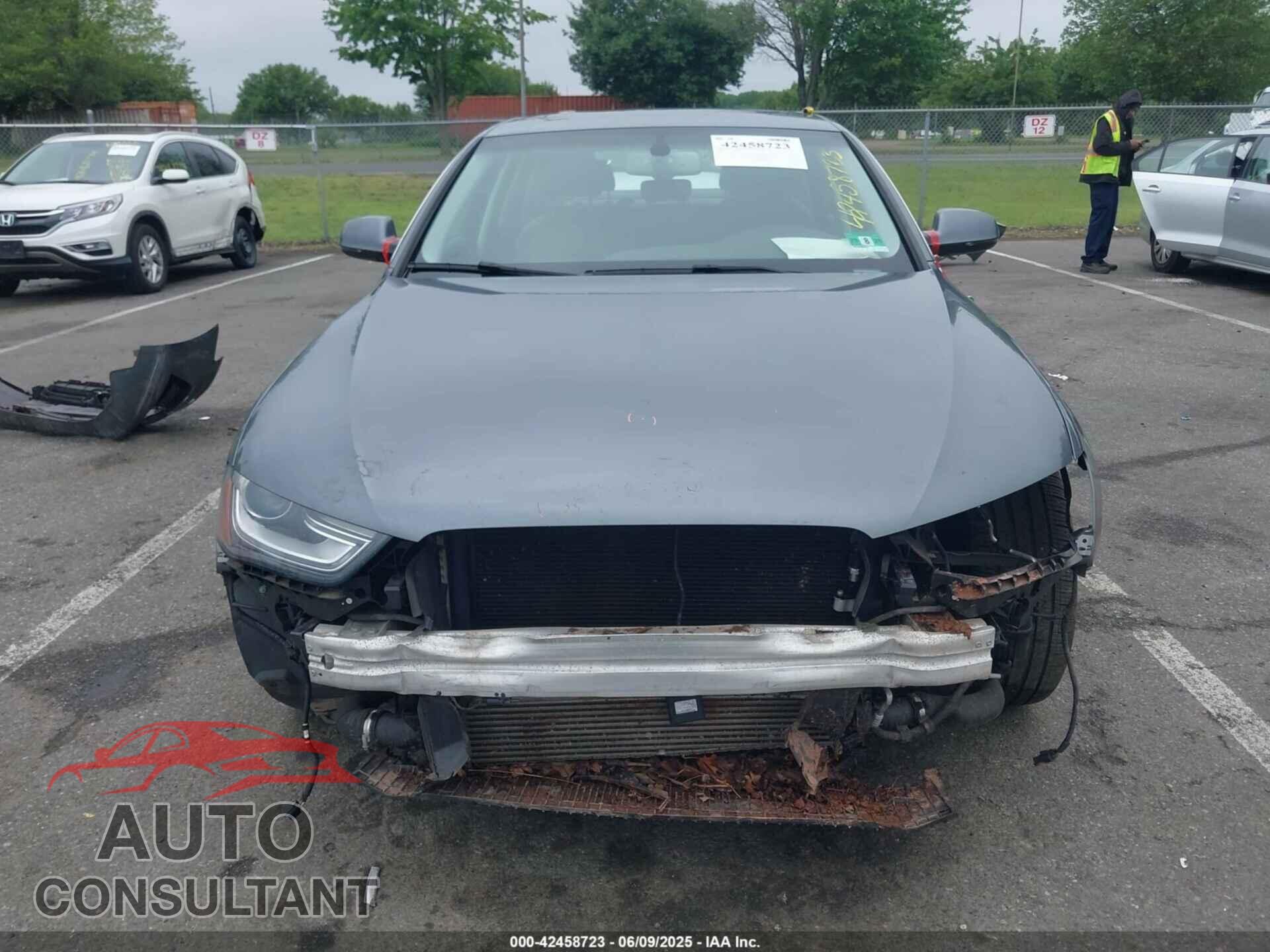 AUDI A4 2013 - WAUFFAFL0DN008542