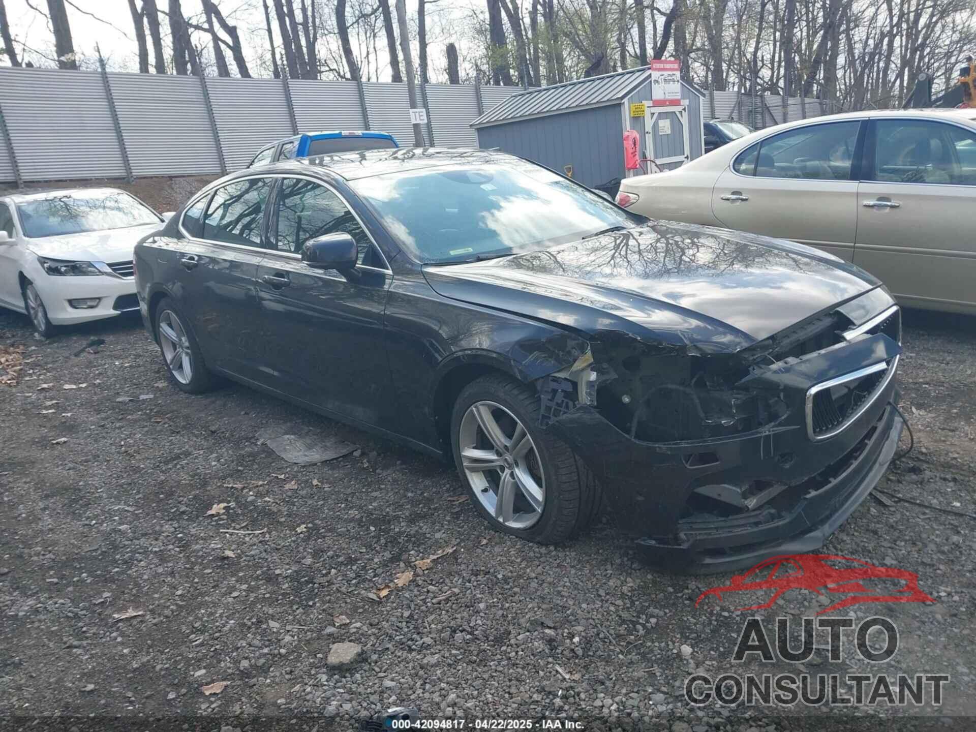 VOLVO S90 2018 - LVY982MK6JP036297