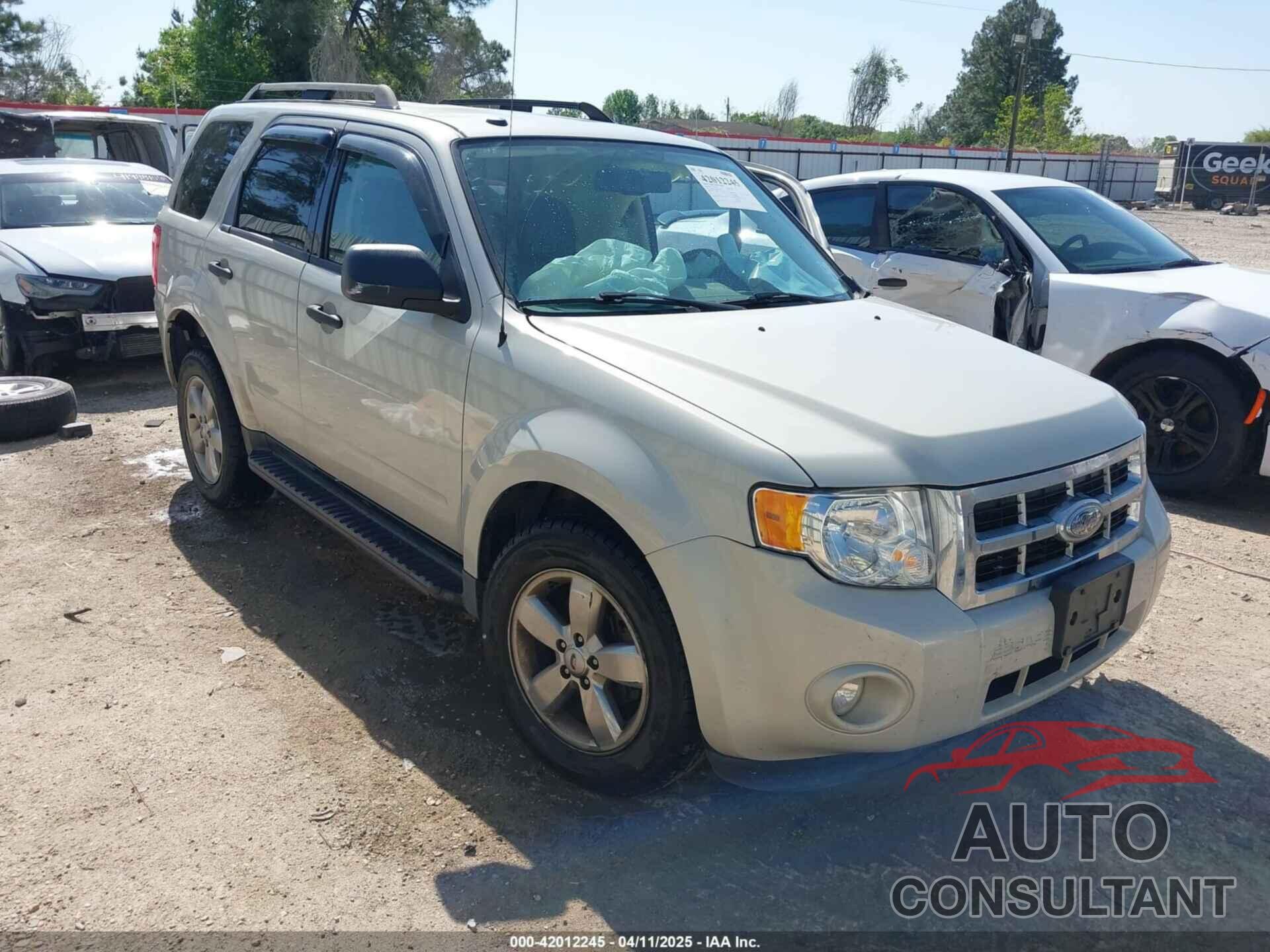 FORD ESCAPE 2009 - 1FMCU03G89KA36266