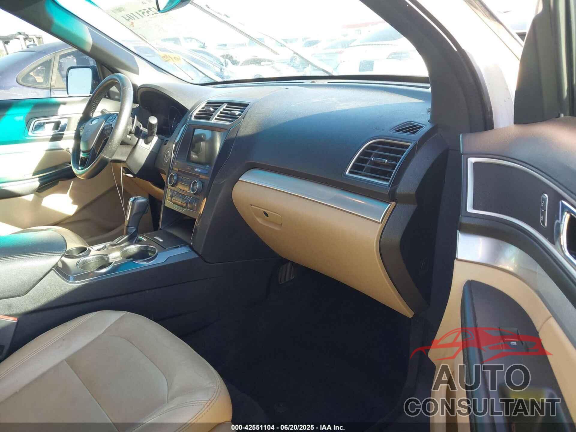 FORD EXPLORER 2017 - 1FM5K7D82HGB59173