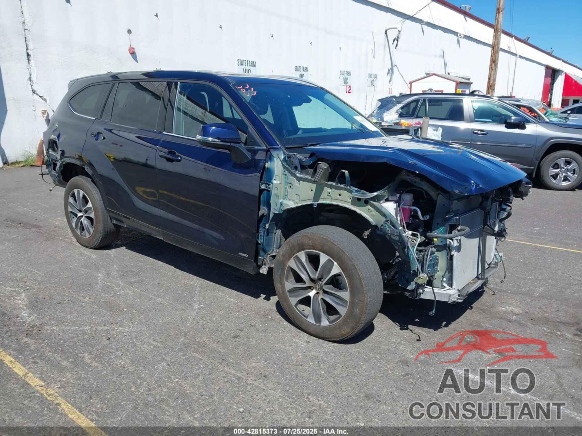 TOYOTA HIGHLANDER 2022 - 5TDHBRCHXNS555965