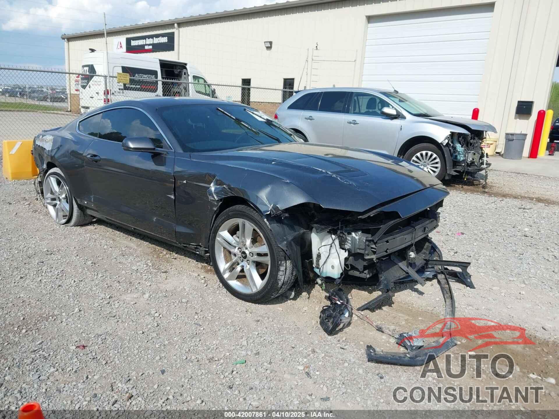 FORD MUSTANG 2019 - 1FA6P8TH7K5166355