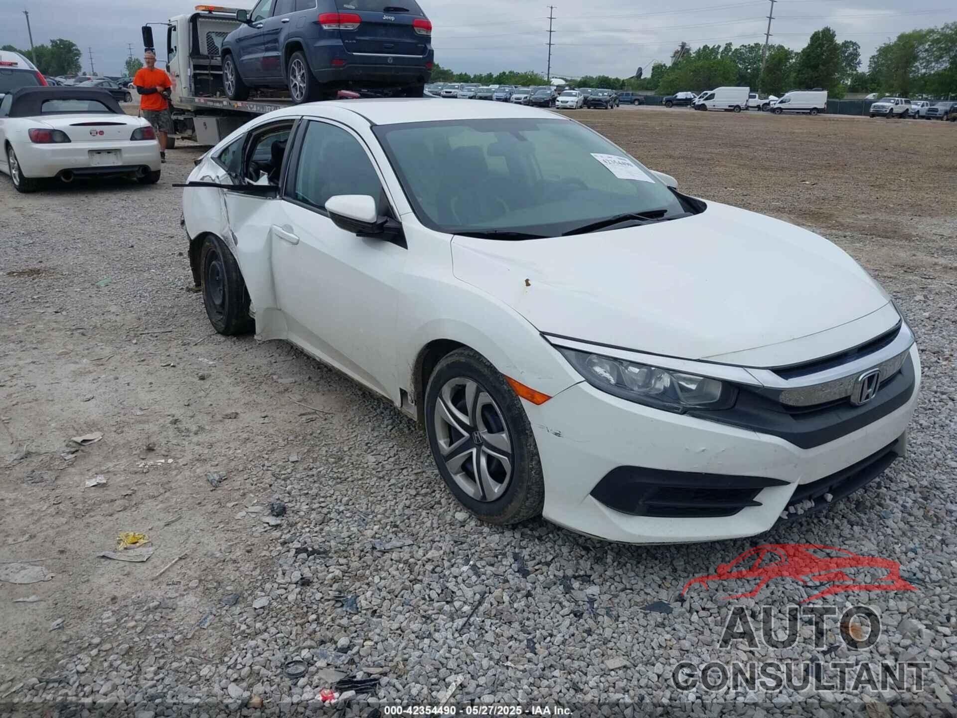 HONDA CIVIC 2018 - 19XFC2F55JE023511