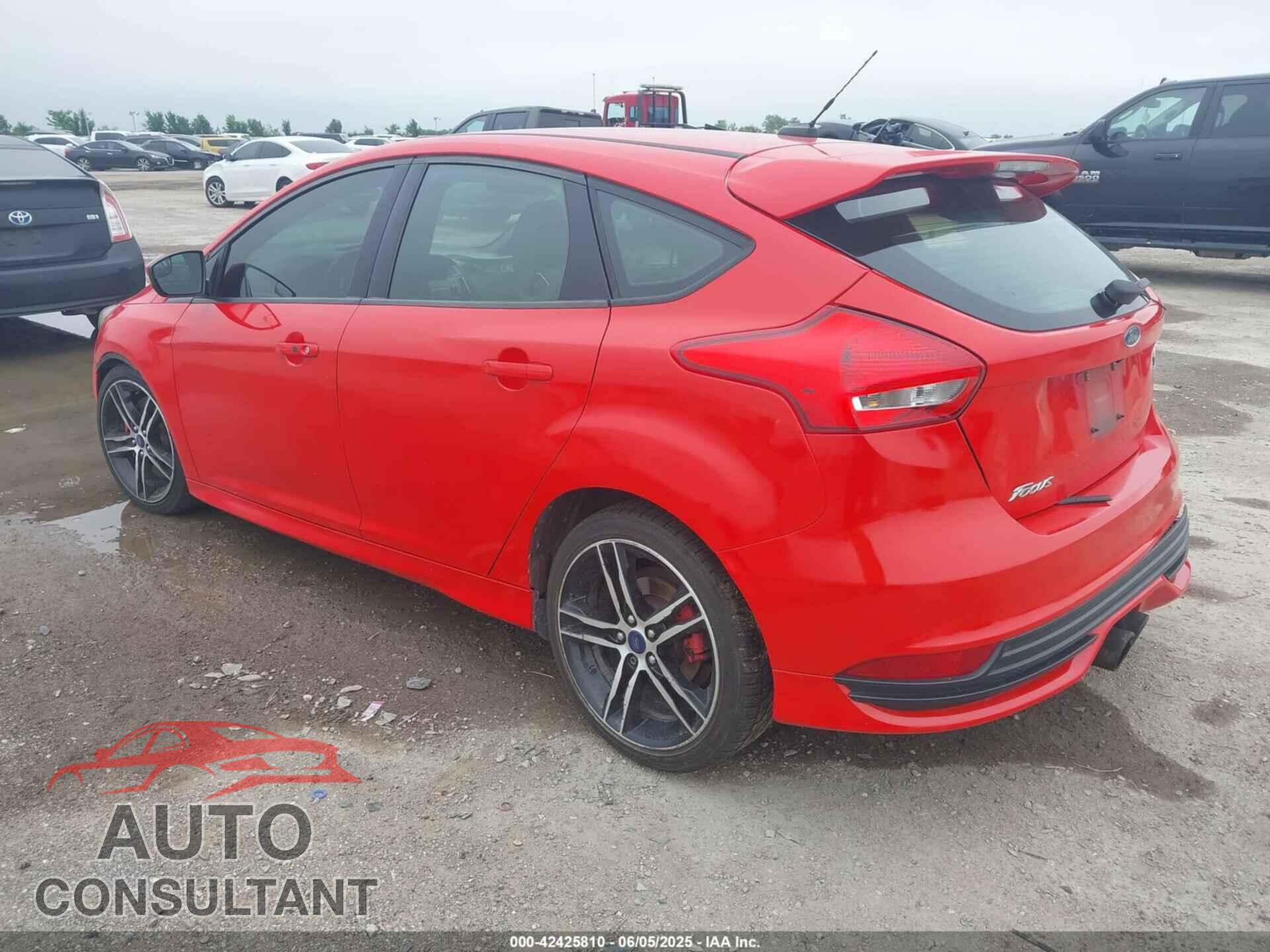 FORD FOCUS ST 2015 - 1FADP3L97FL340641
