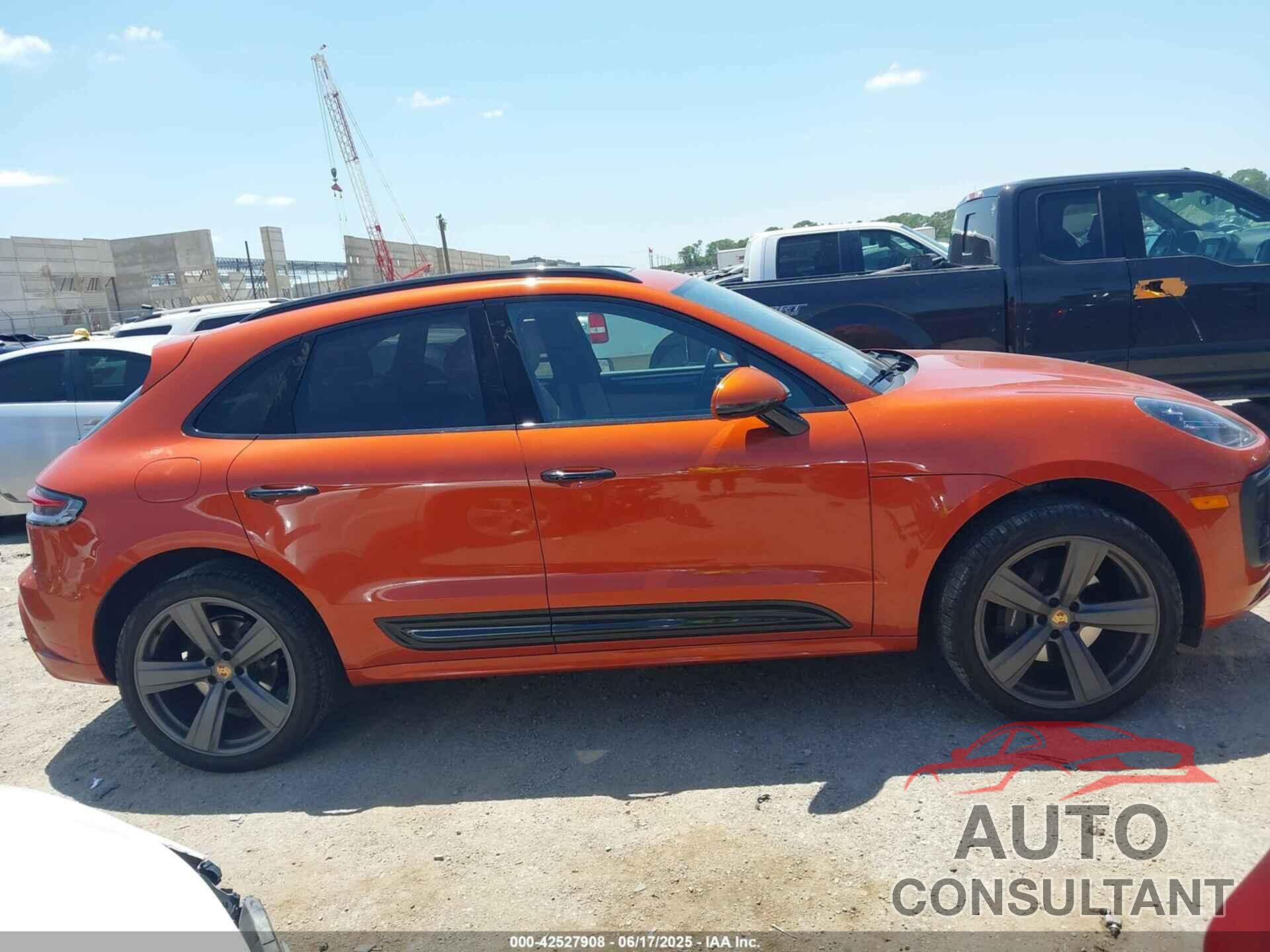 PORSCHE MACAN 2023 - WP1AA2A56PLB14311