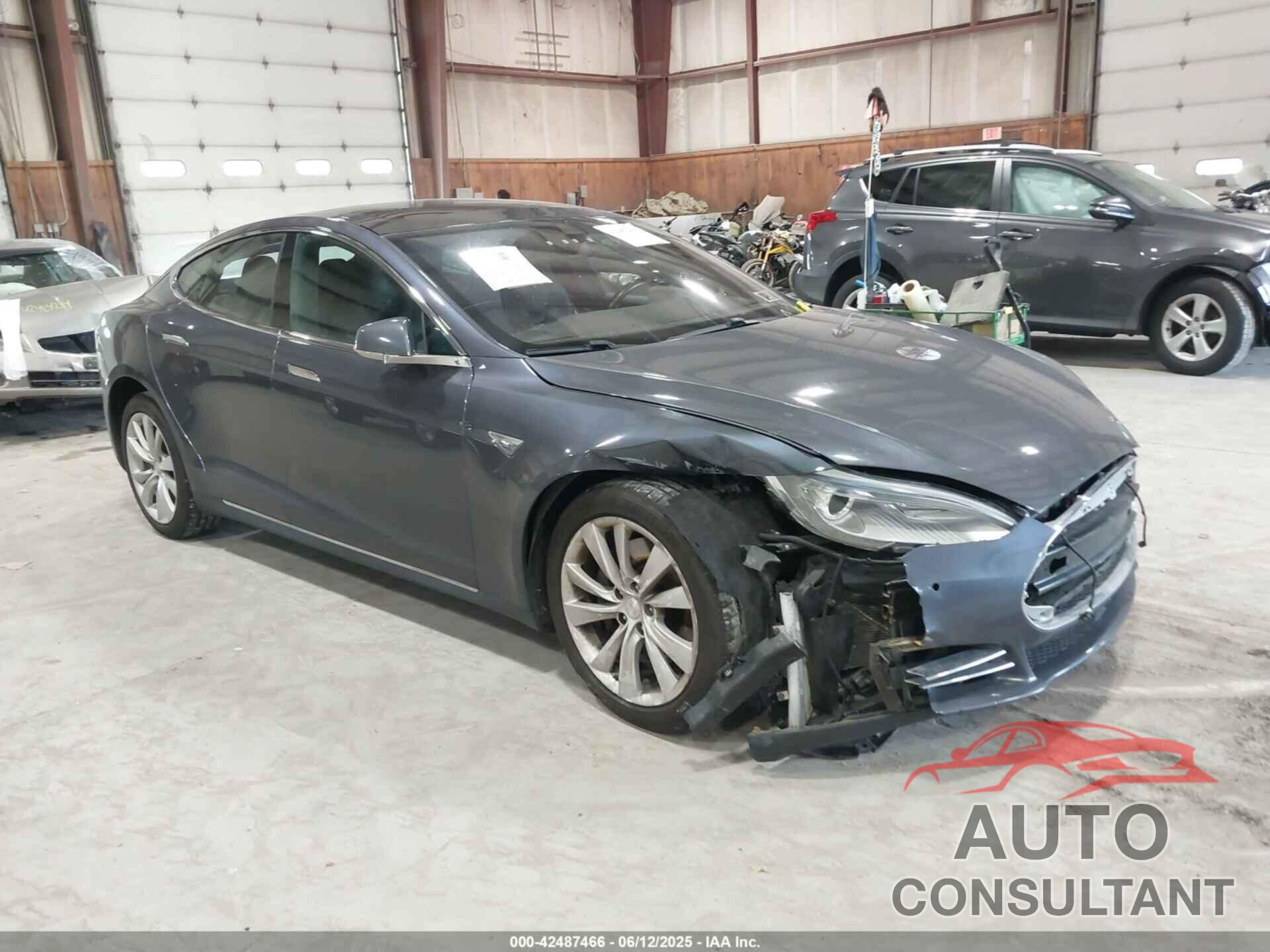 TESLA MODEL S 2016 - 5YJSA1E22GF124109