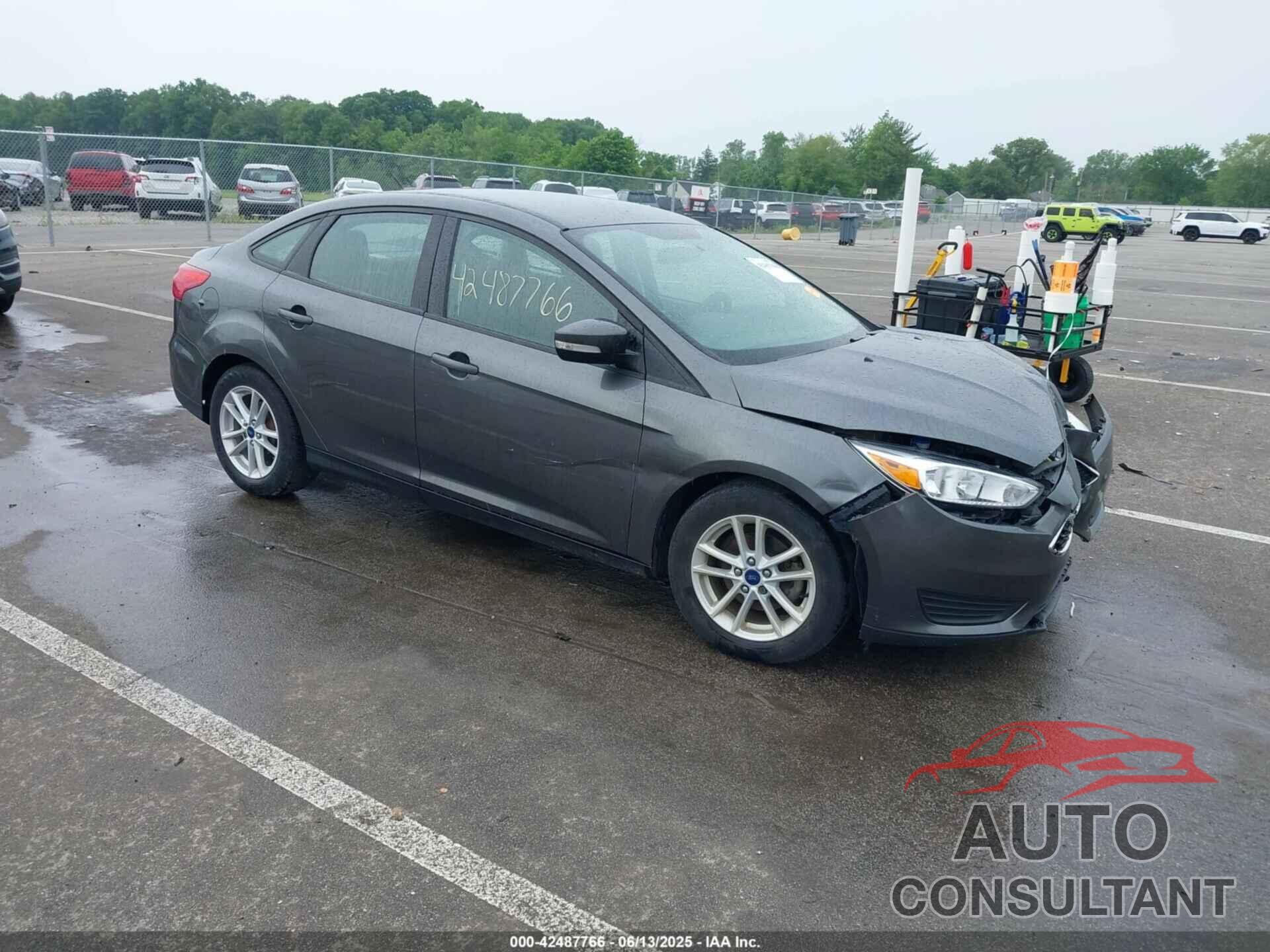 FORD FOCUS 2017 - 1FADP3F28HL235303