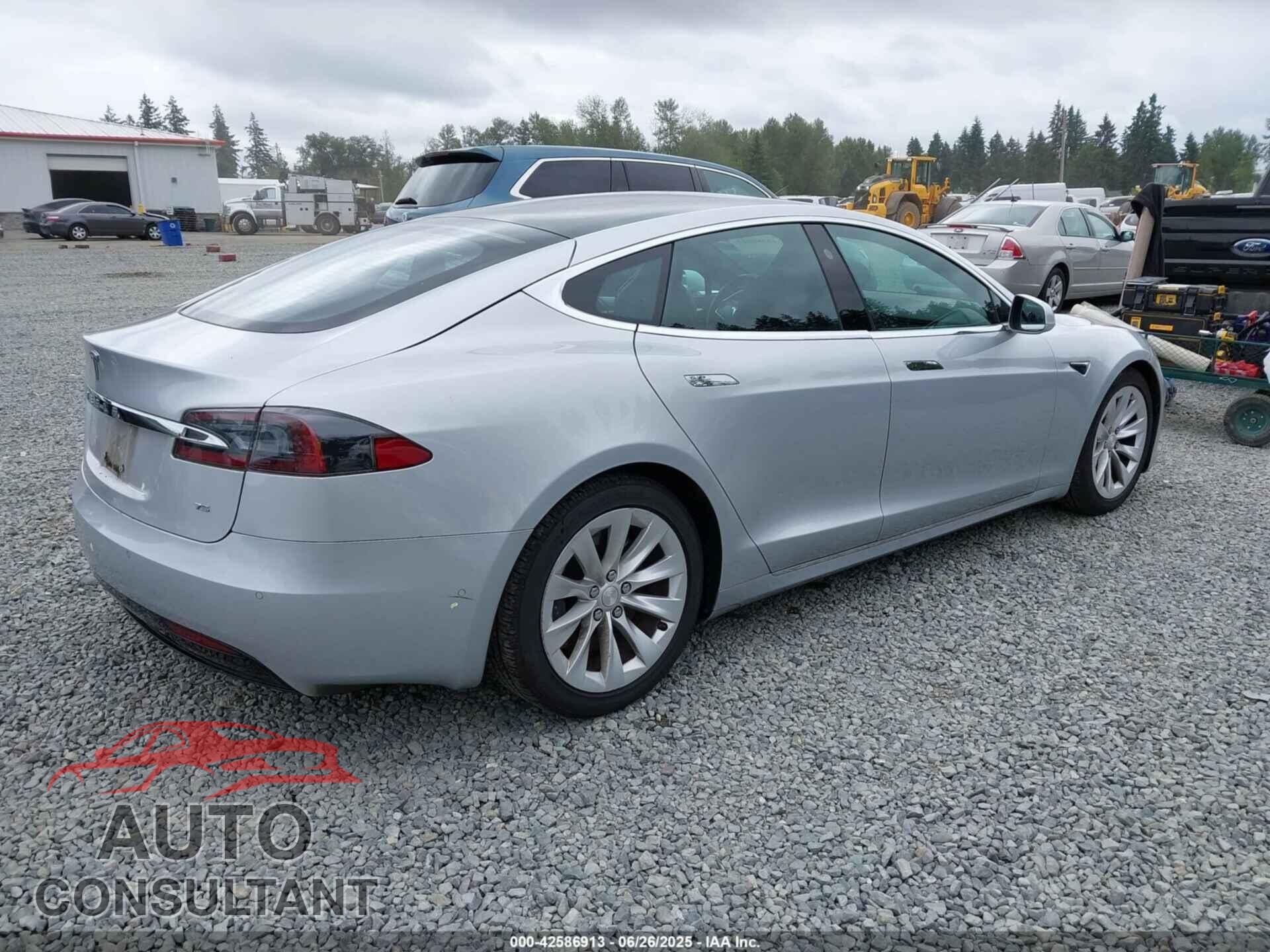 TESLA MODEL S 2017 - 5YJSA1E11HF217633