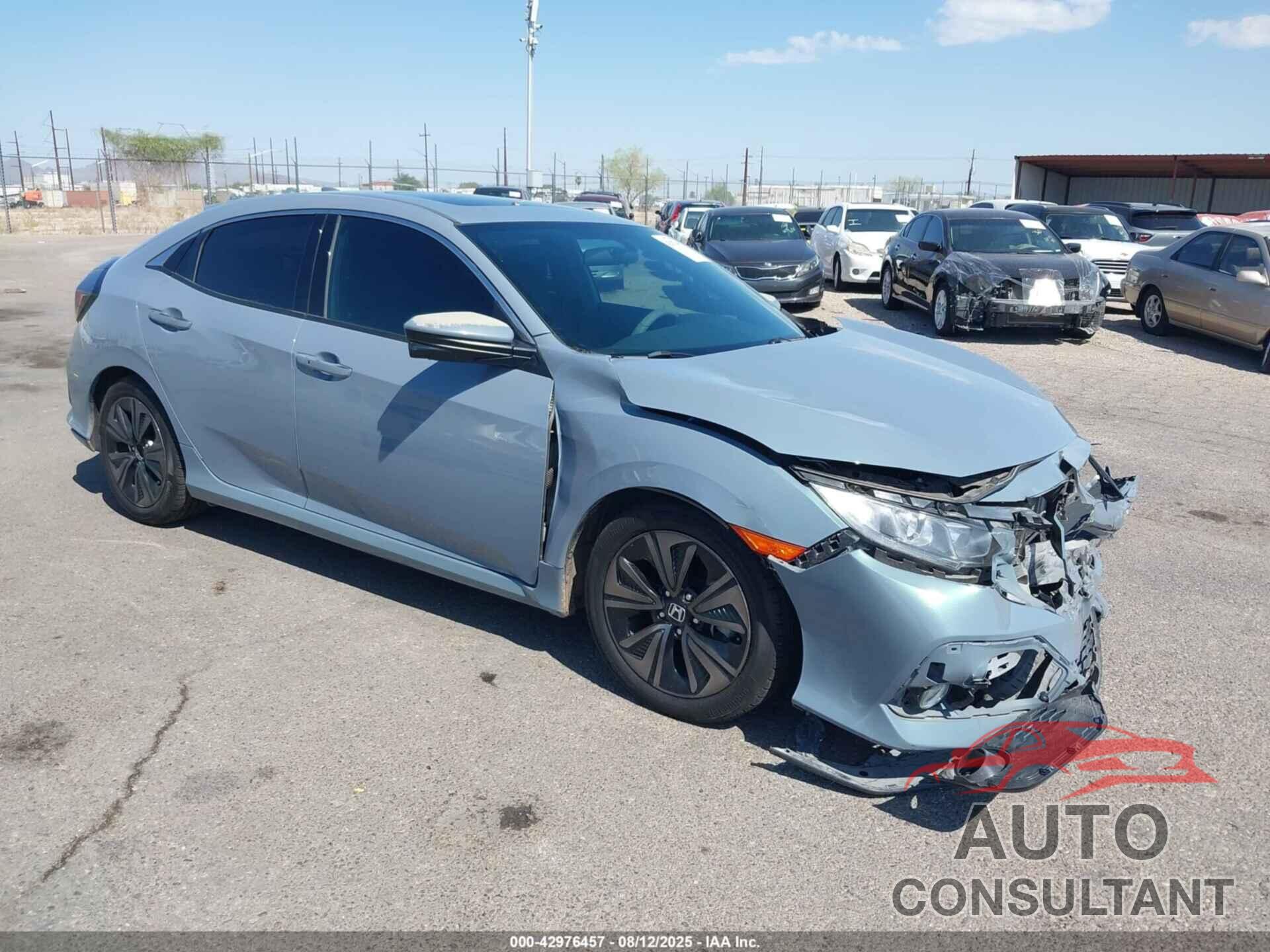 HONDA CIVIC 2018 - SHHFK7H51JU204885