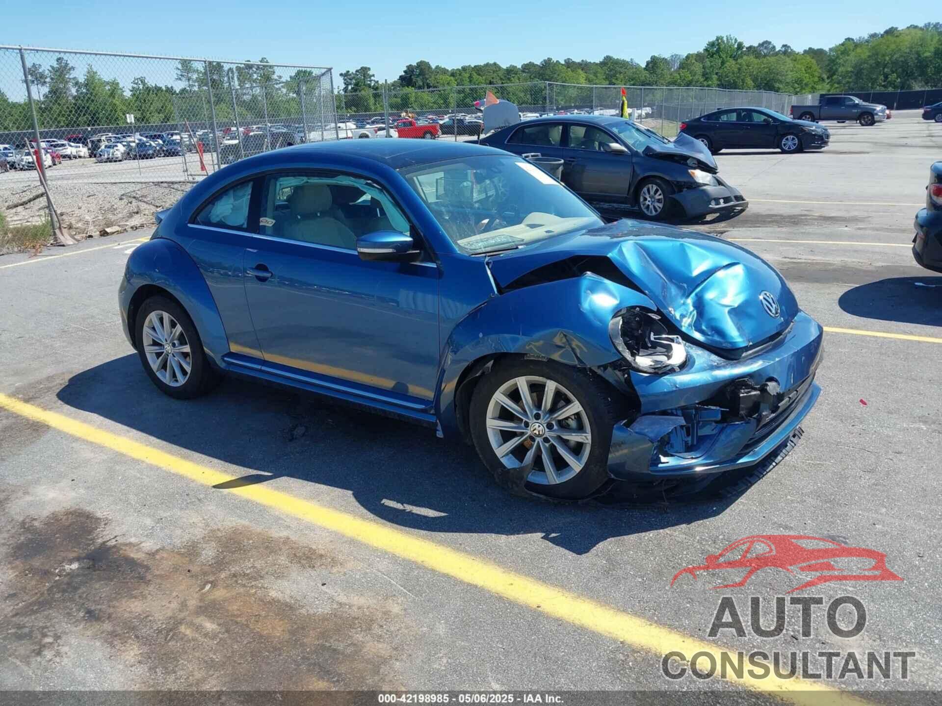 VOLKSWAGEN BEETLE 2019 - 3VWJD7AT9KM707170