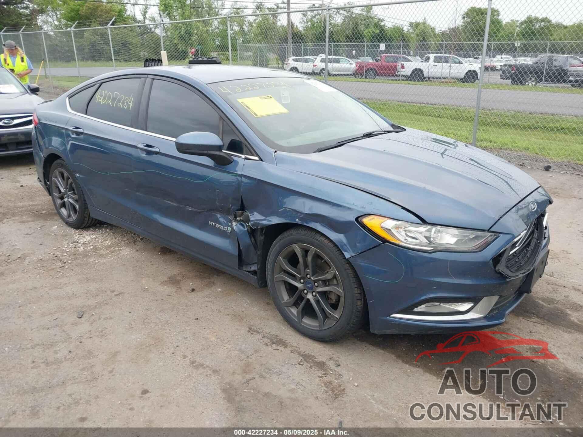 FORD FUSION HYBRID 2018 - 3FA6P0LU9JR103560