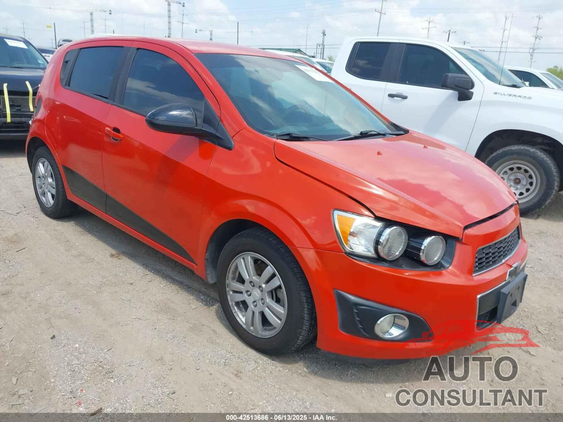 CHEVROLET SONIC 2012 - 1G1JA6SH3C4116855