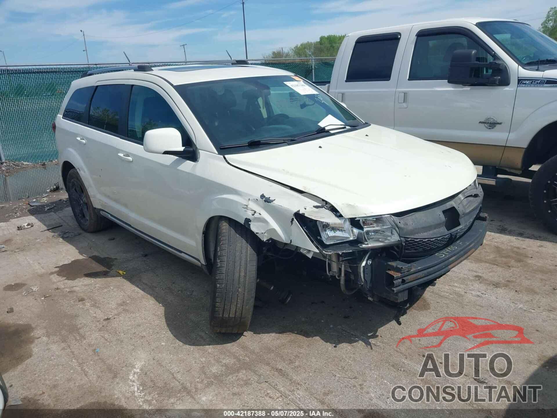 DODGE JOURNEY 2018 - 3C4PDCGG6JT429008